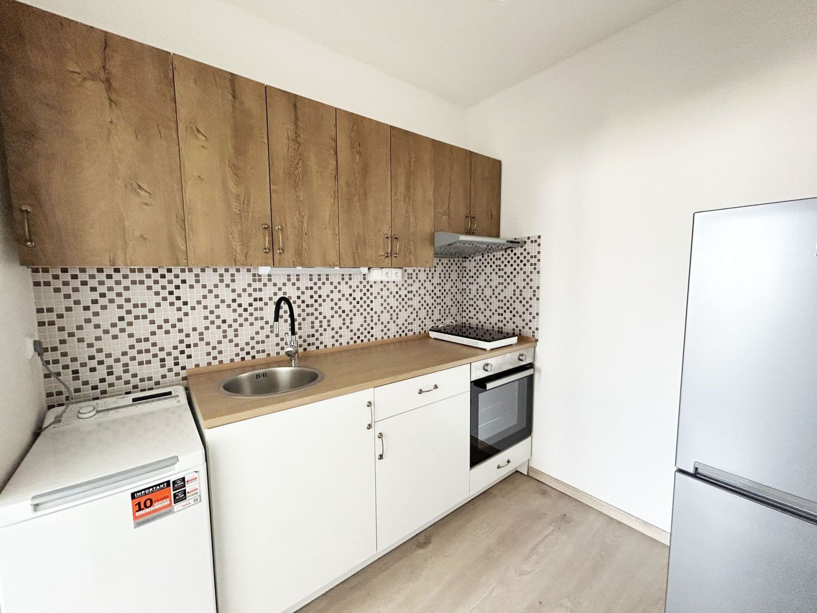 Pronájem bytu 1+kk 34 m² — photo 2