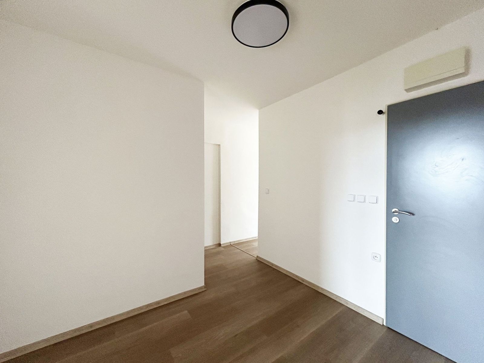 Pronájem bytu 3+1 84 m² — photo 4
