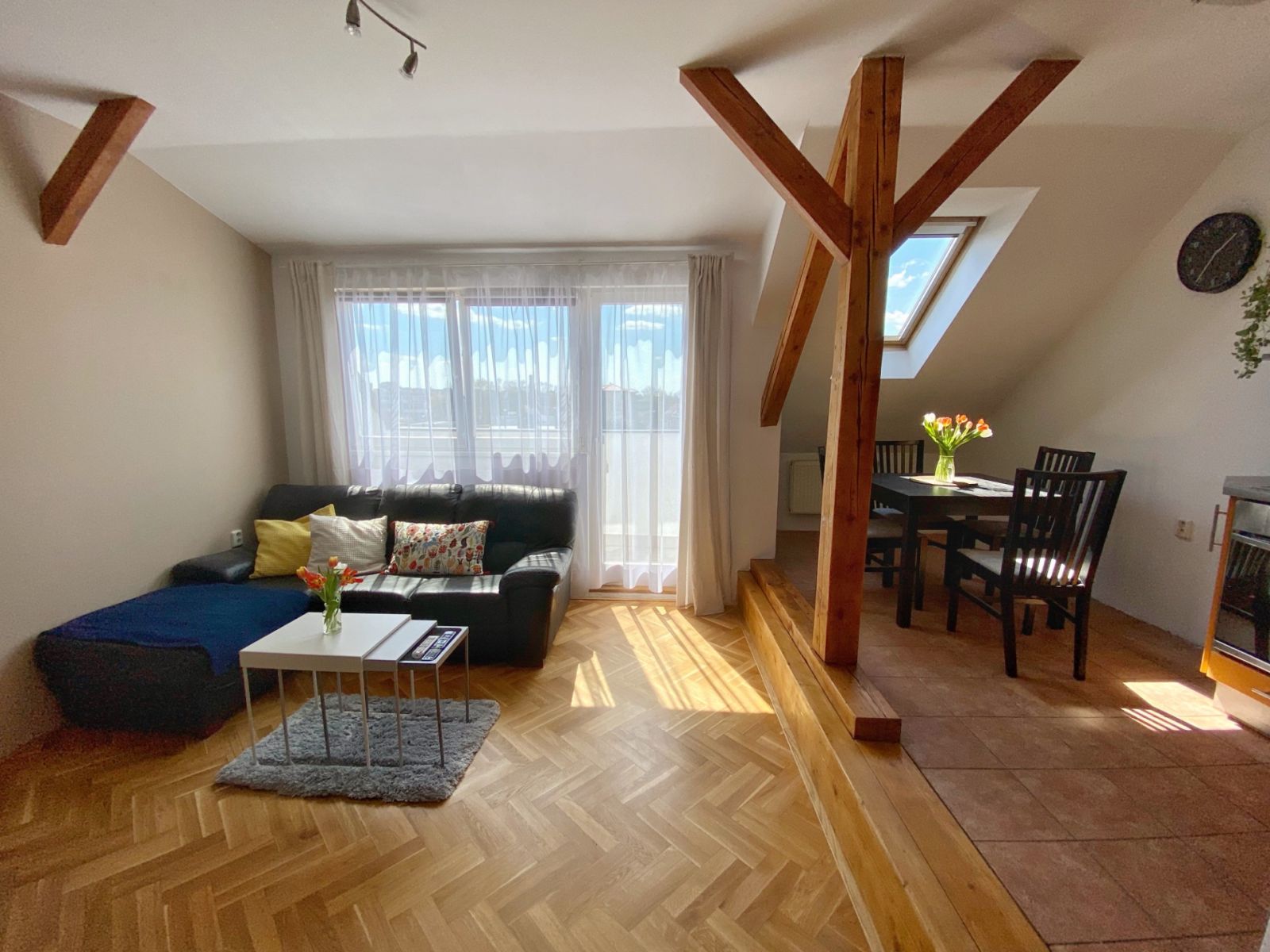 Pronájem bytu 4+kk 104 m²
