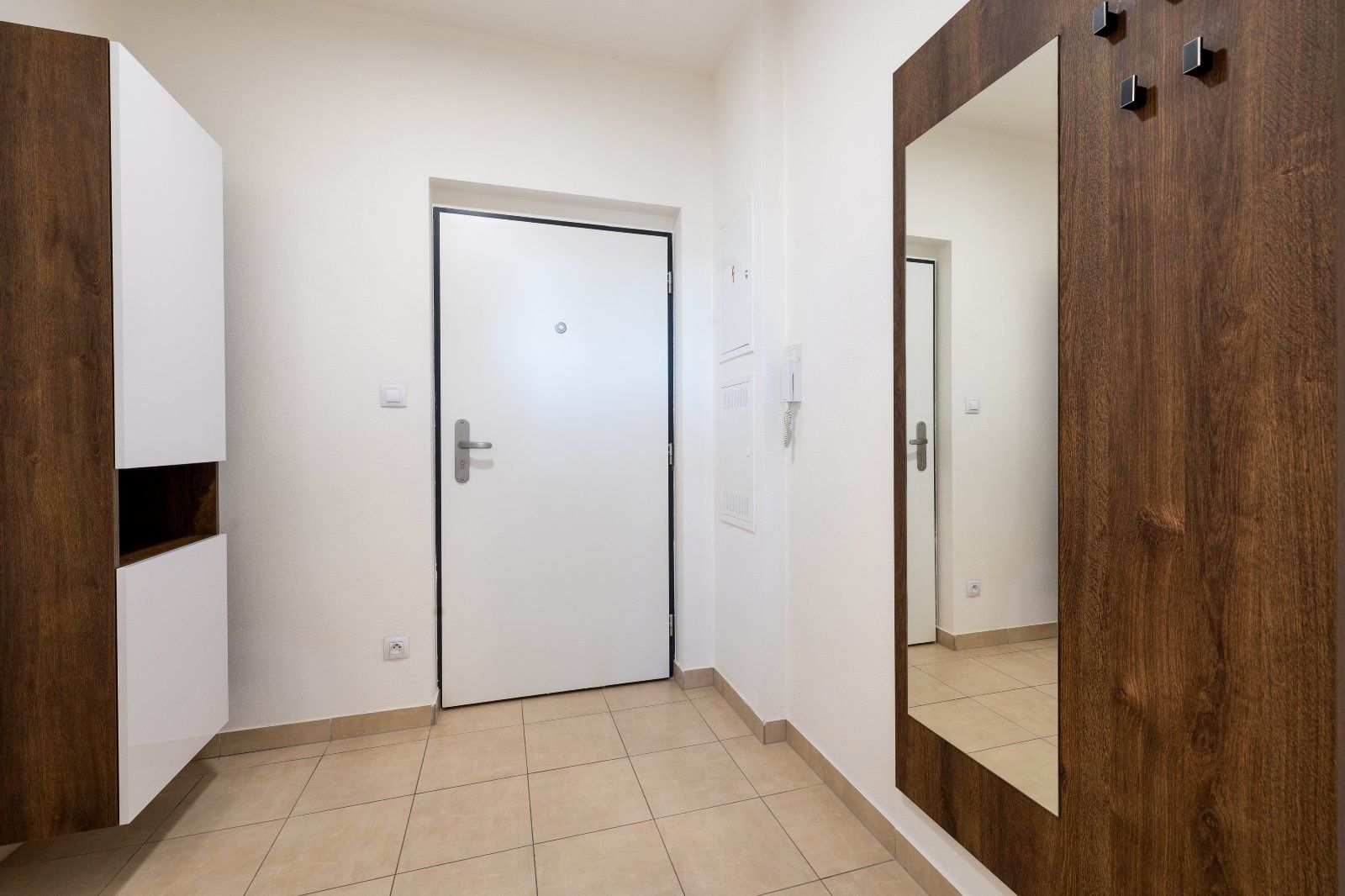Pronájem bytu 1+kk 27 m² - Widok 6