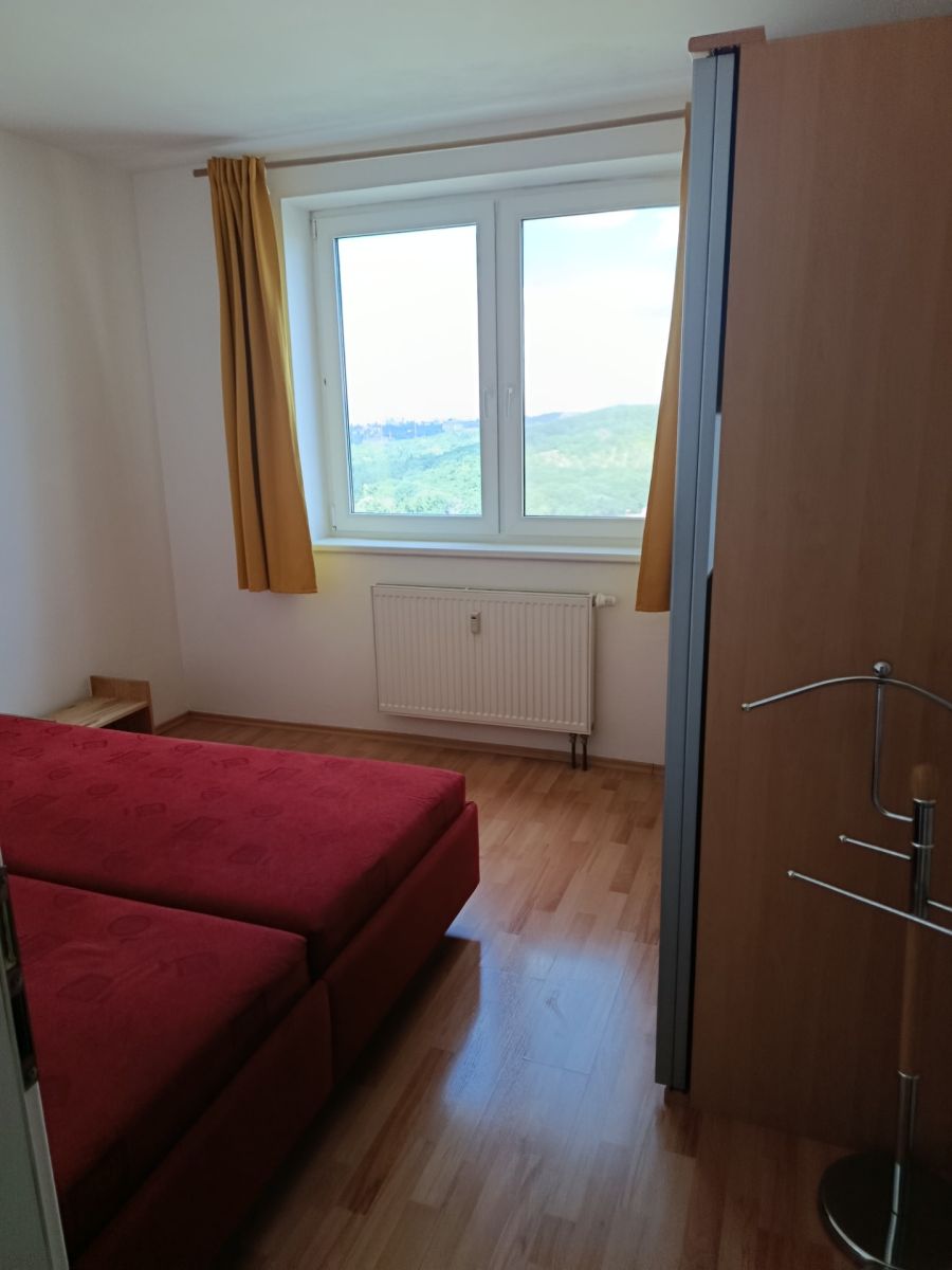 Pronájem bytu 2+kk 38 m² — photo 3