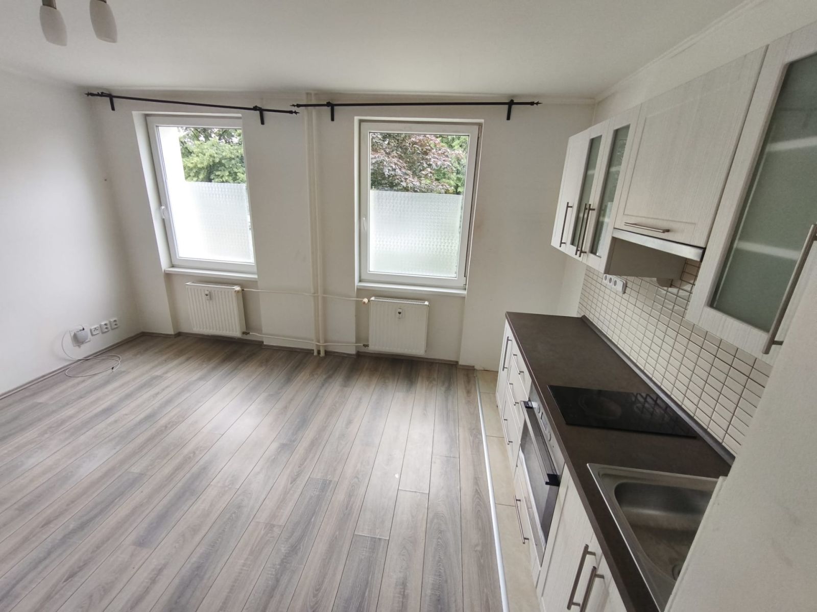 Pronájem bytu 1+kk 28 m² — photo 3