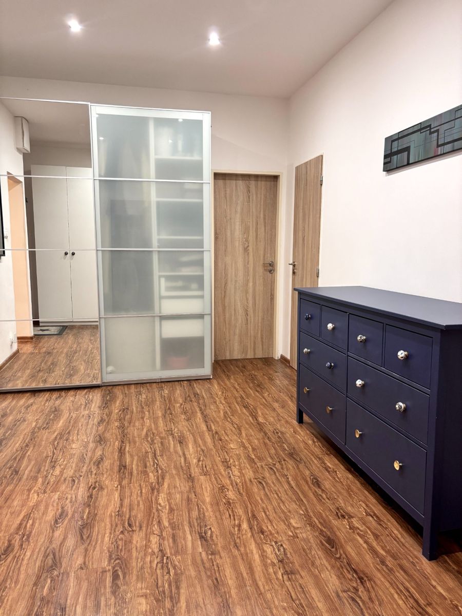 Pronájem bytu 2+1 62 m² — photo 2
