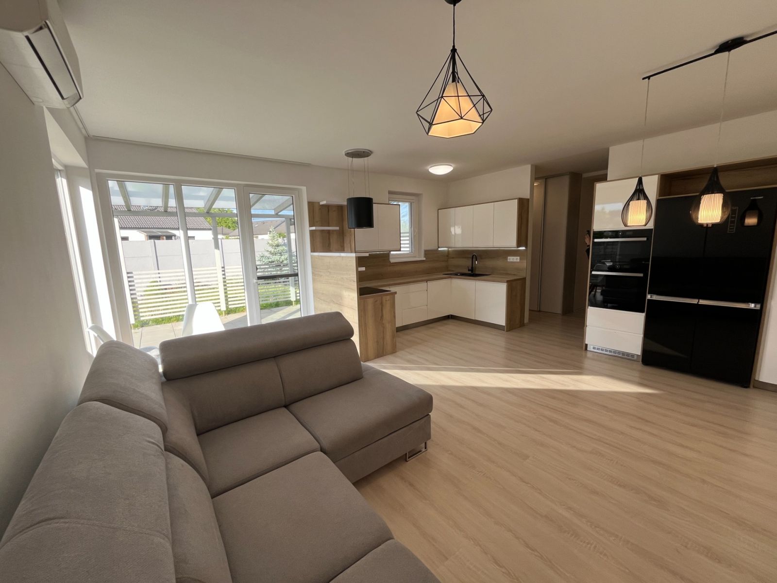 Prenájom bytu 4-izbový 87 m² — photo 4