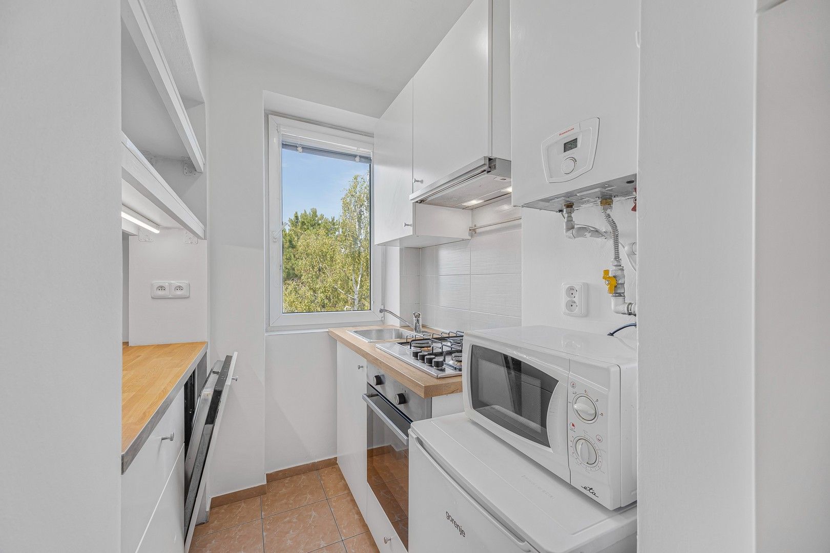 Pronájem bytu 2+kk 40 m² — photo 2