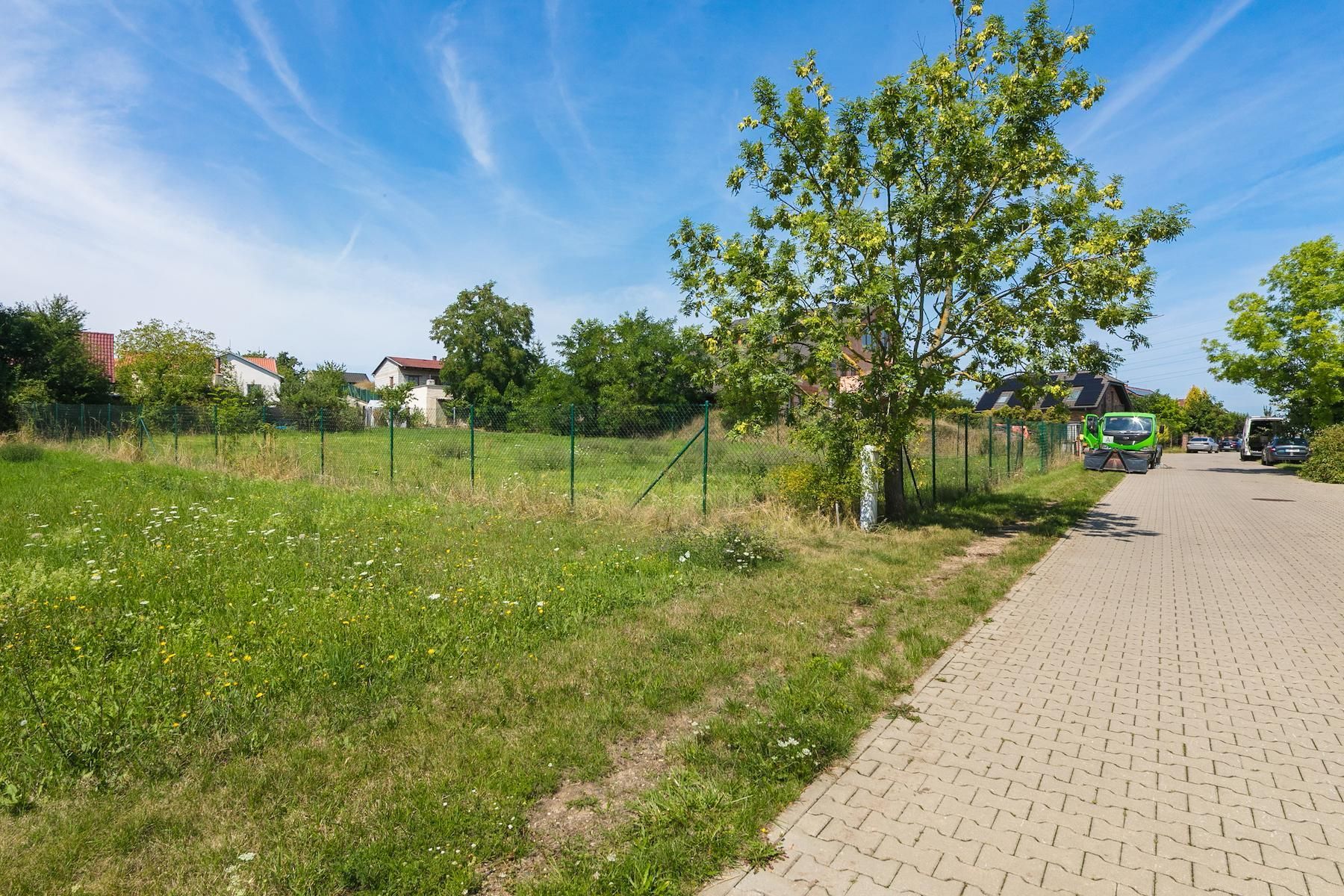 Prodej pozemku 1.240 m² — photo 4