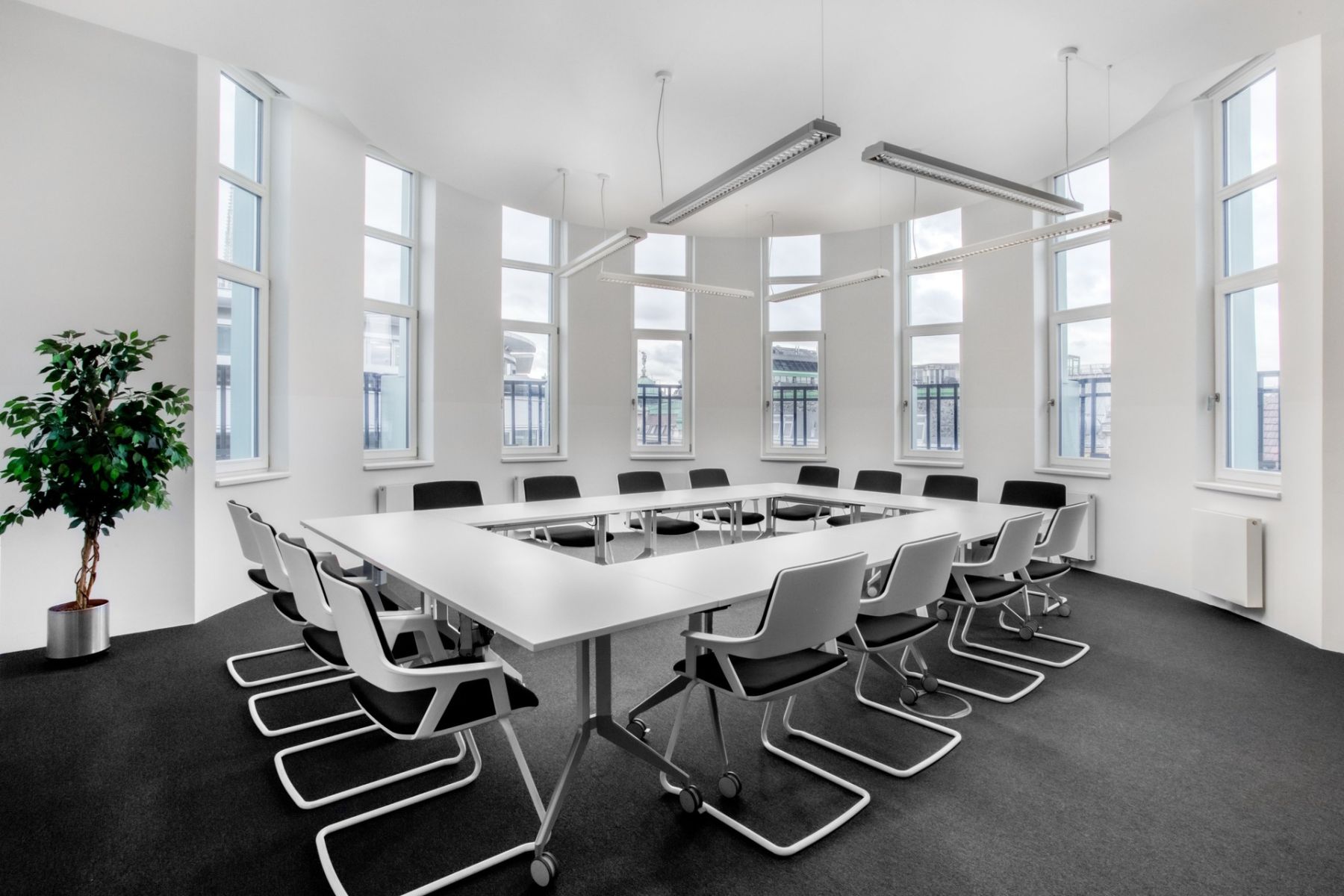 Pronájem kanceláře 2.060 m² — photo 4