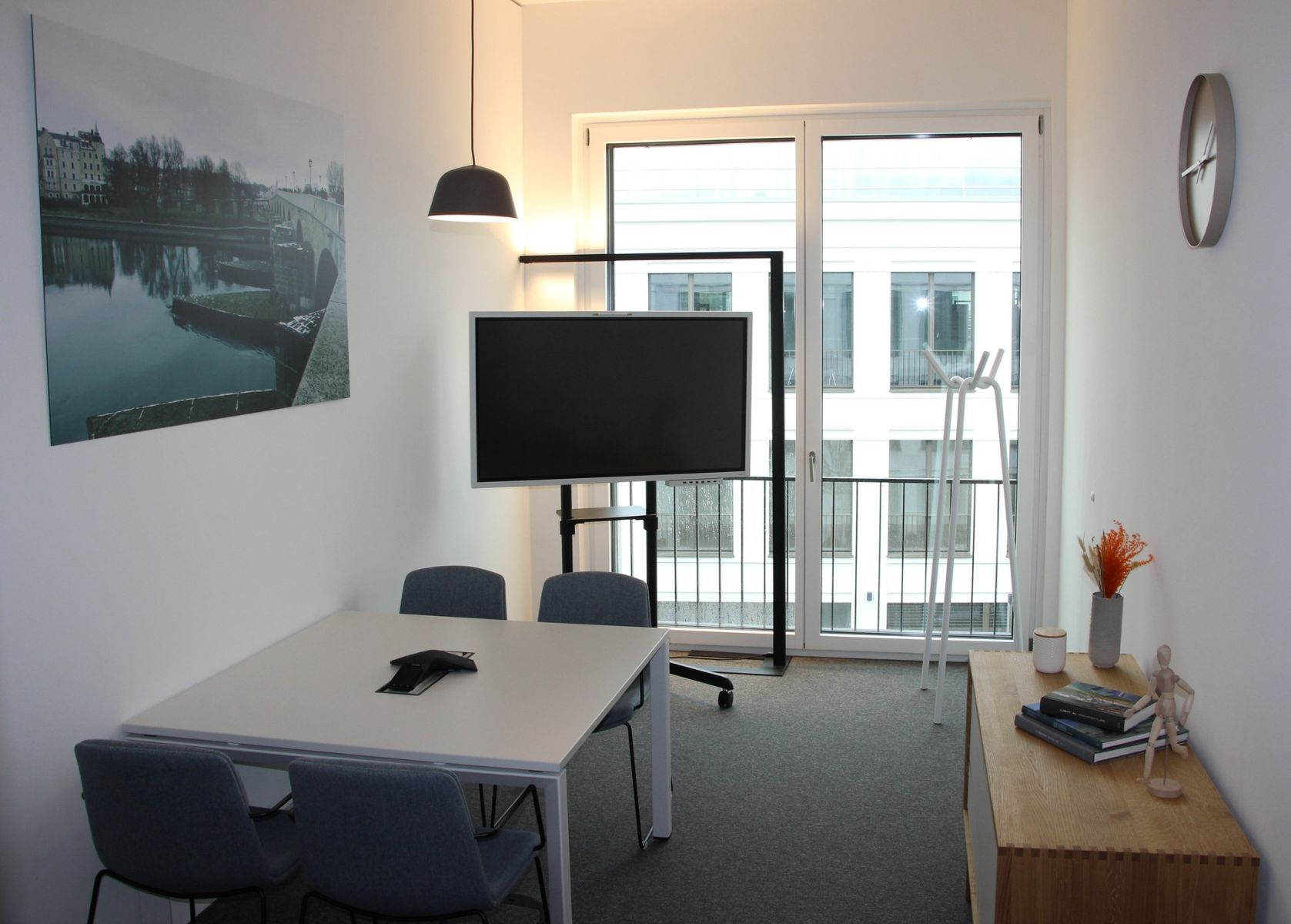 Pronájem kanceláře 1.321 m² — photo 5