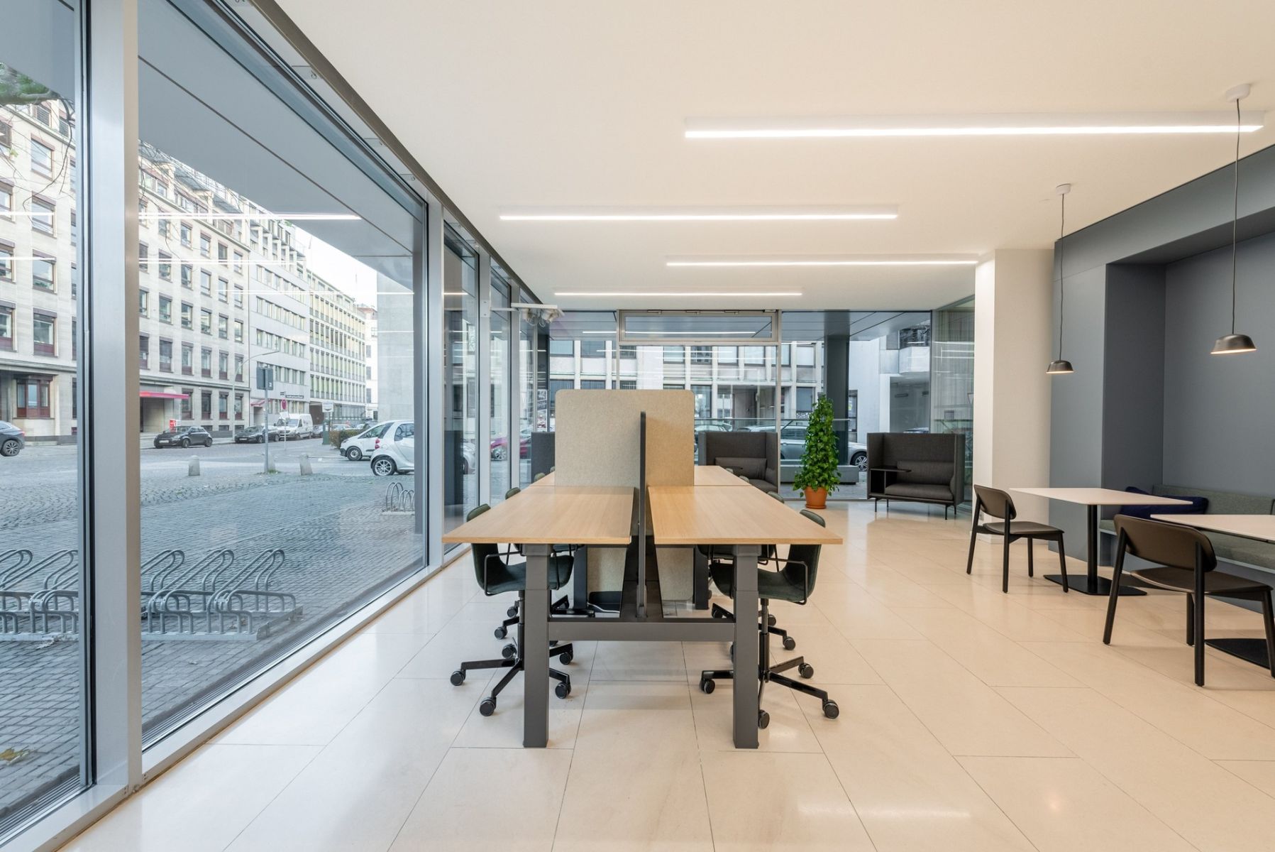 Pronájem kanceláře 2.830 m² — photo 3