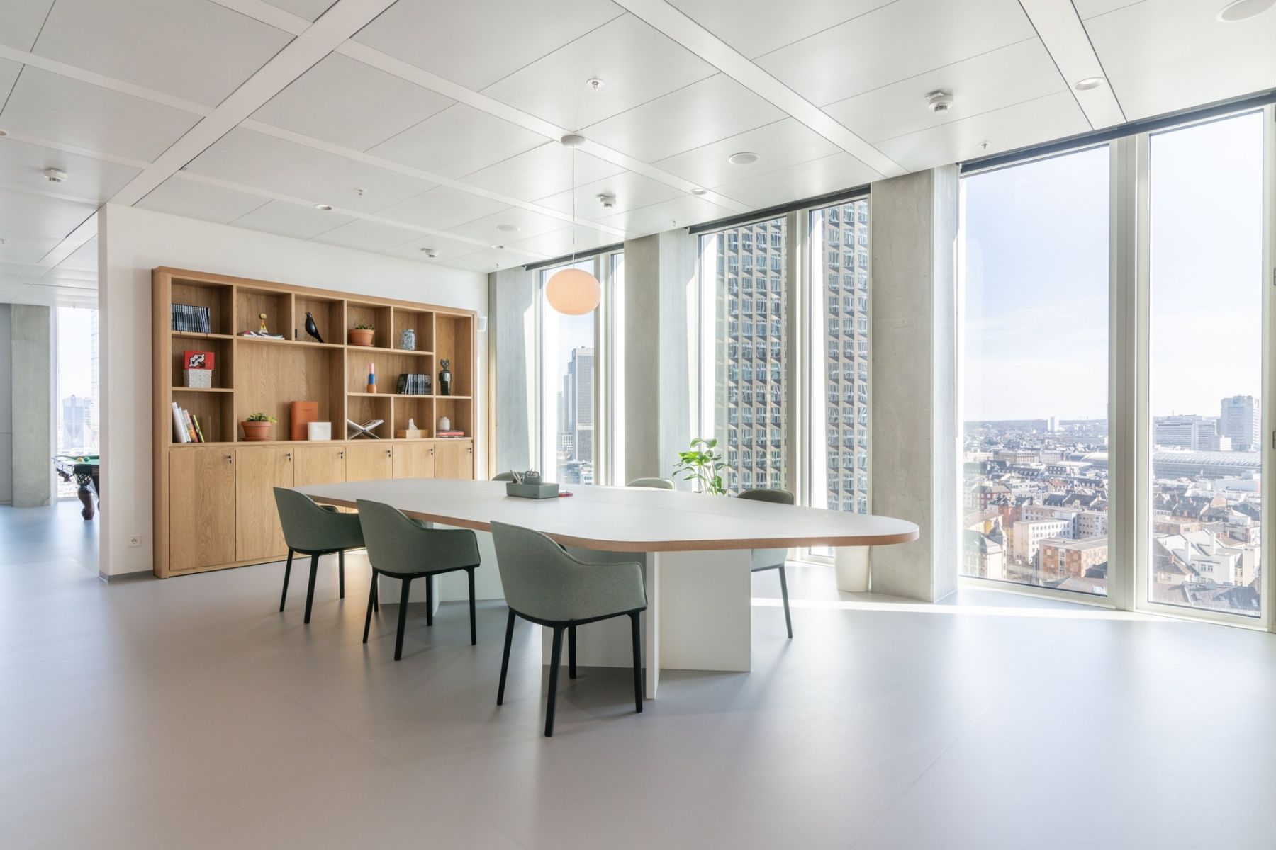 Pronájem kanceláře 6.879 m² — photo 2