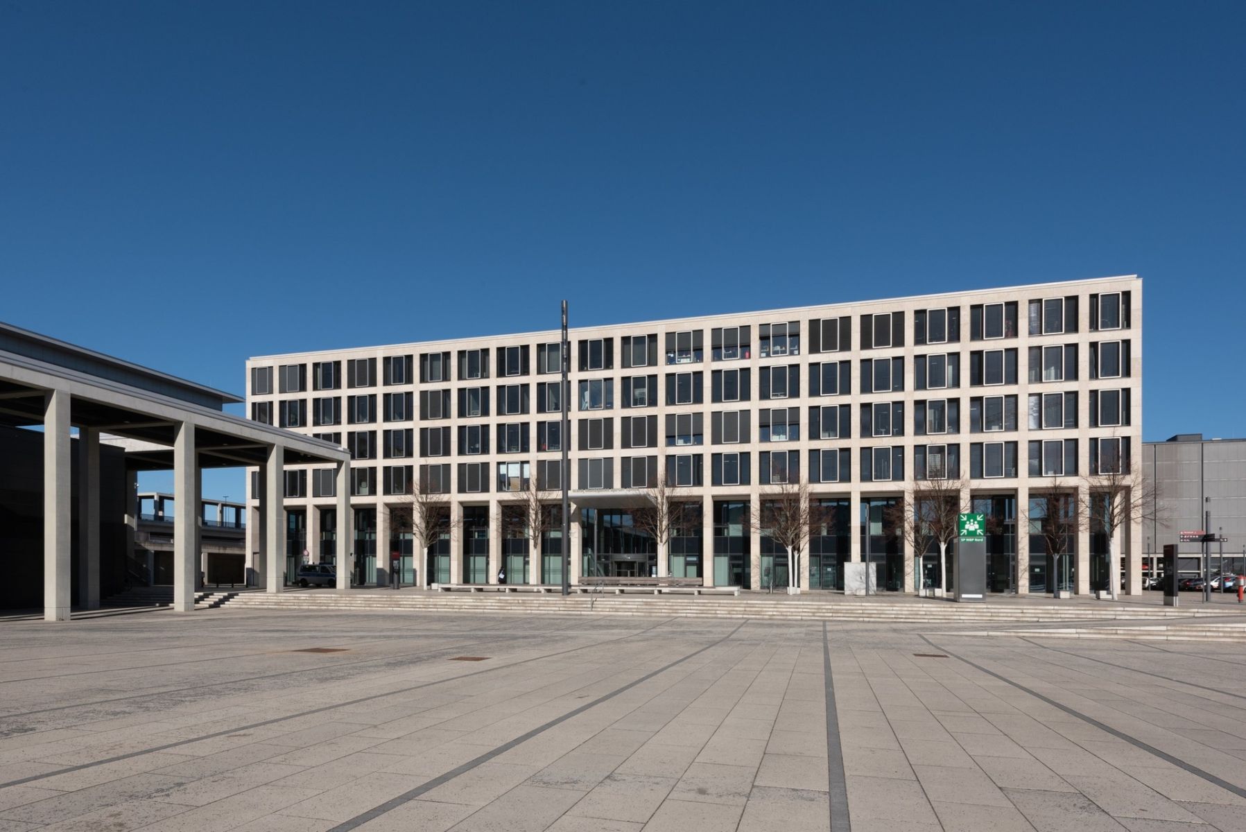 Pronájem kanceláře 1.020 m²