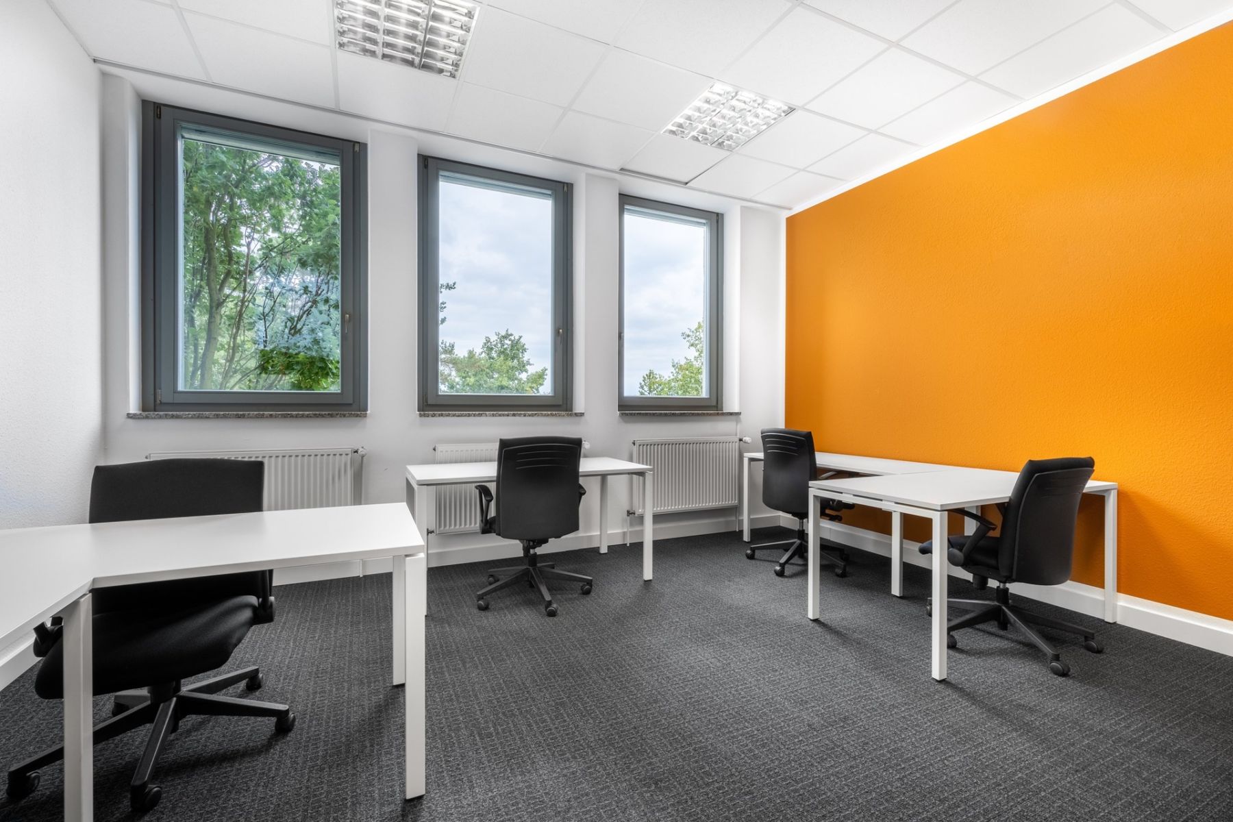 Pronájem kanceláře 639 m² — photo 3