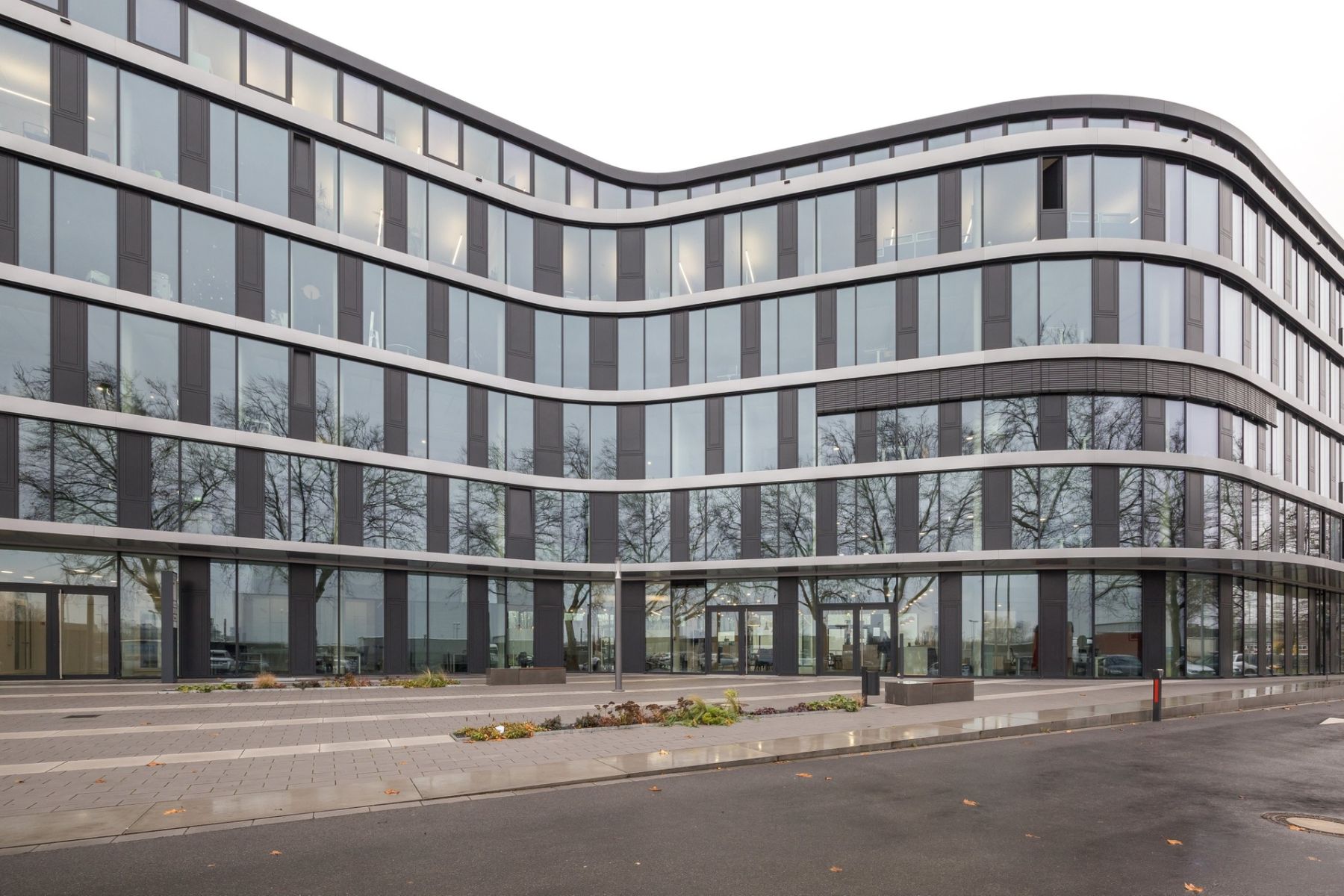 Pronájem kanceláře 2.008 m²