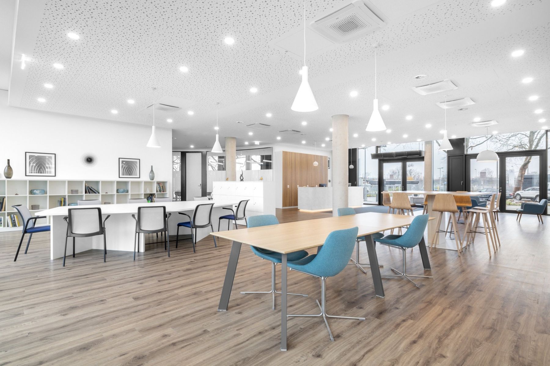 Pronájem kanceláře 2.008 m² — photo 3