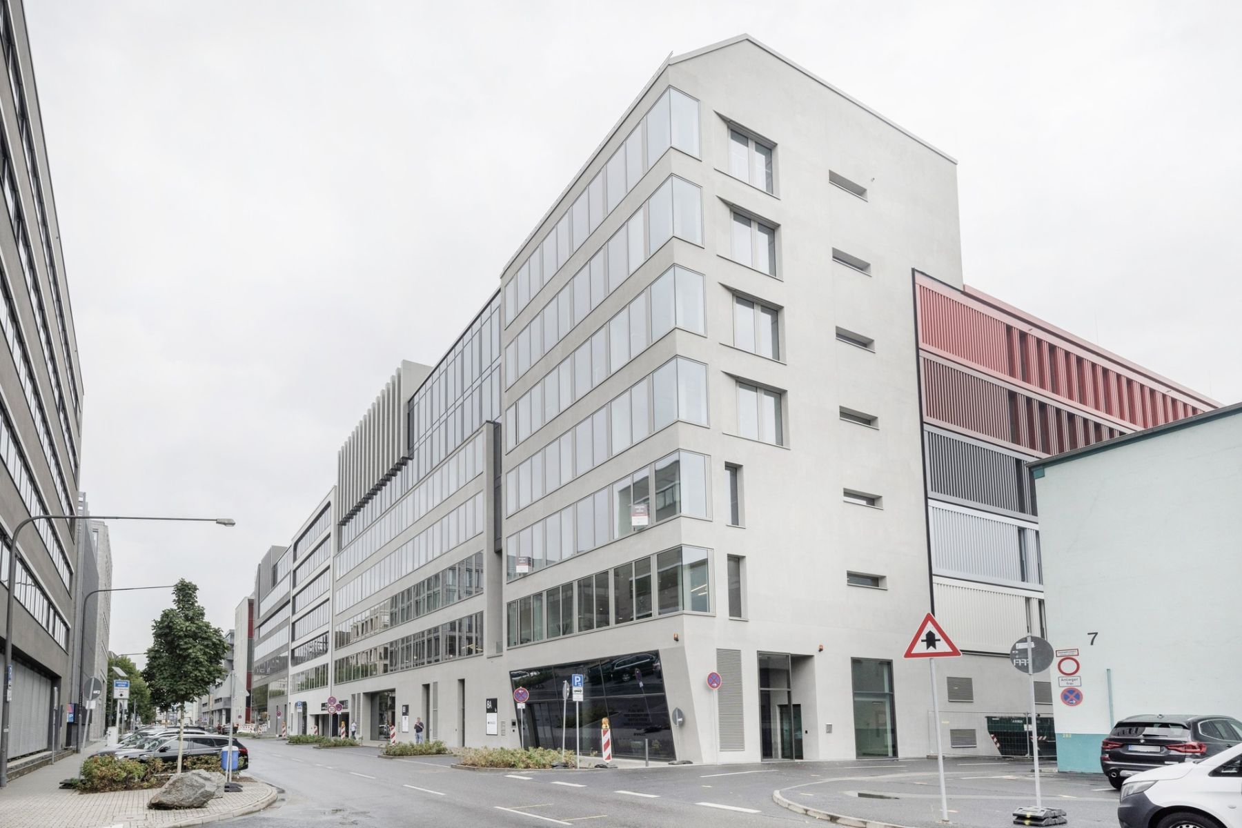 Pronájem kanceláře 5.594 m²