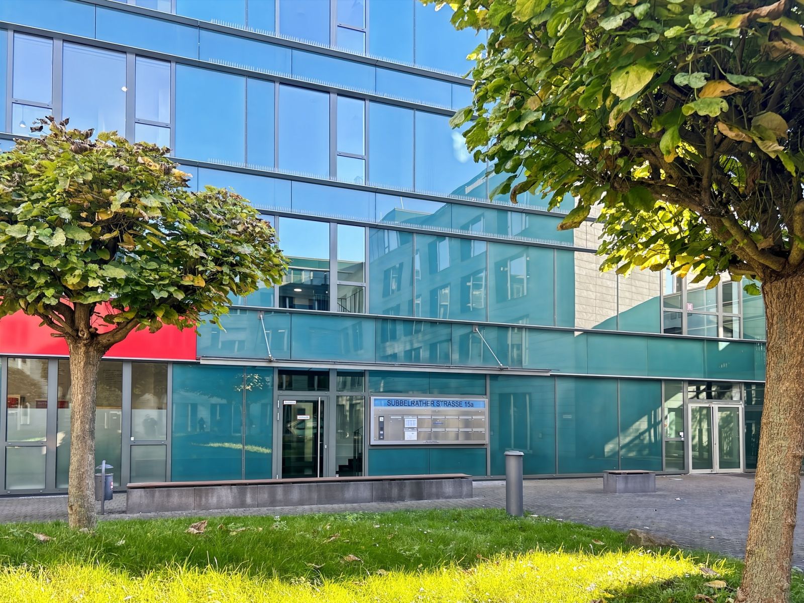 Pronájem kanceláře 2.434 m²