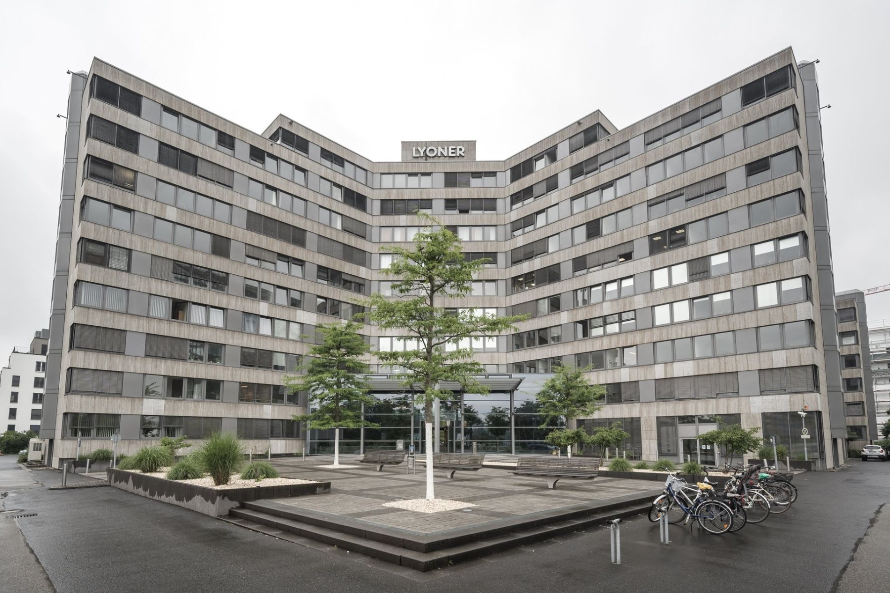 Pronájem kanceláře 1.328 m²