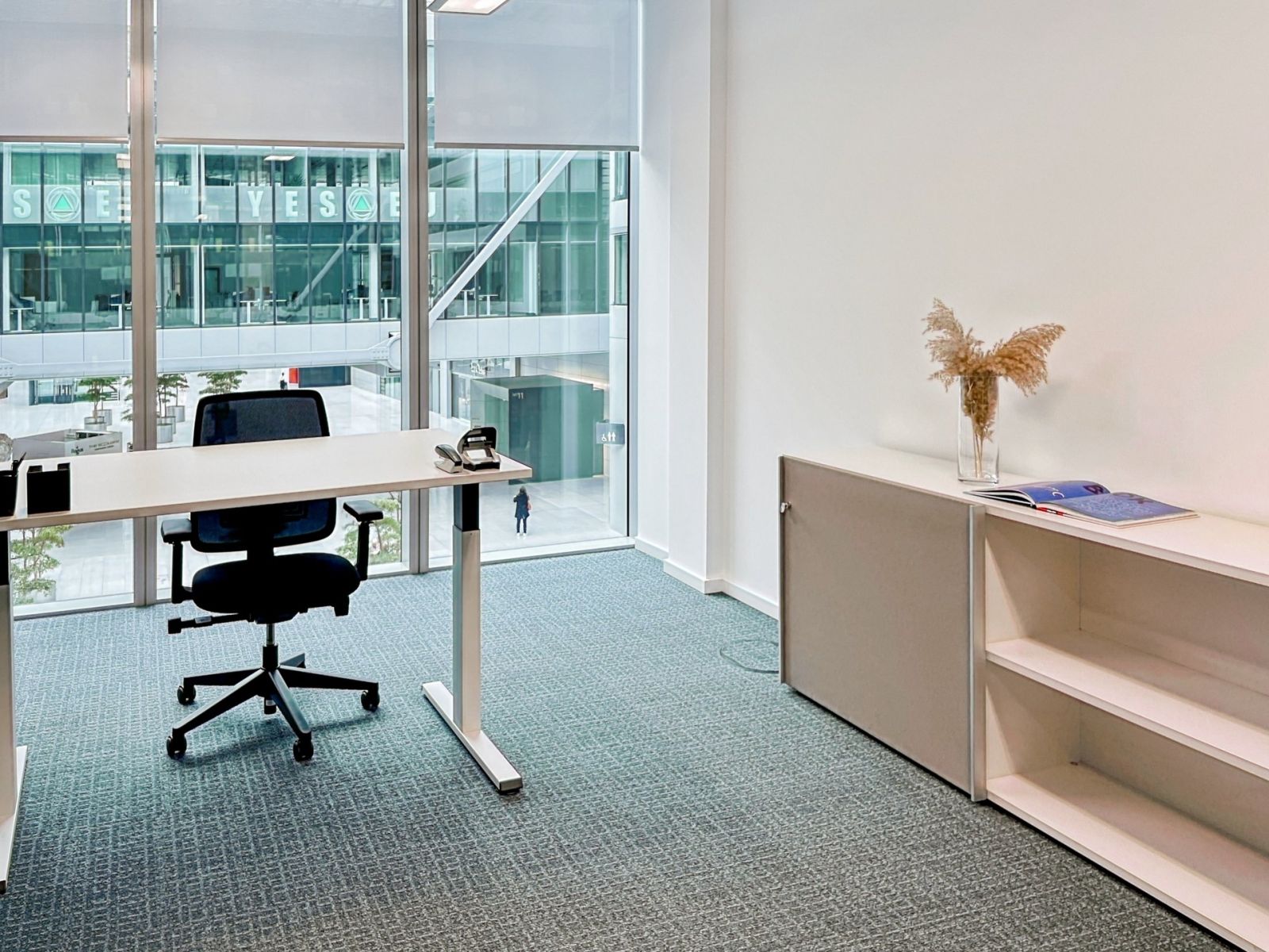 Pronájem kanceláře 4.617 m² — photo 5