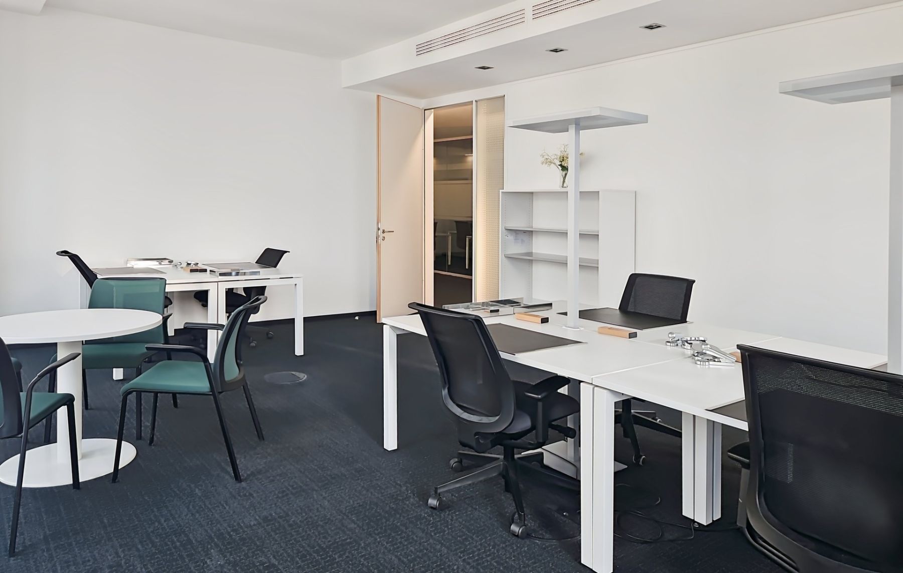 Pronájem kanceláře 775 m² — photo 4