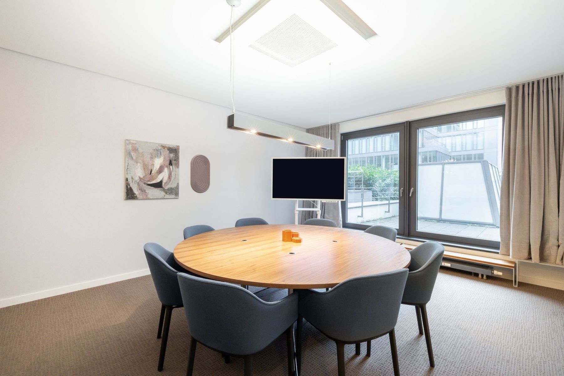 Pronájem kanceláře 4.383 m² — photo 4