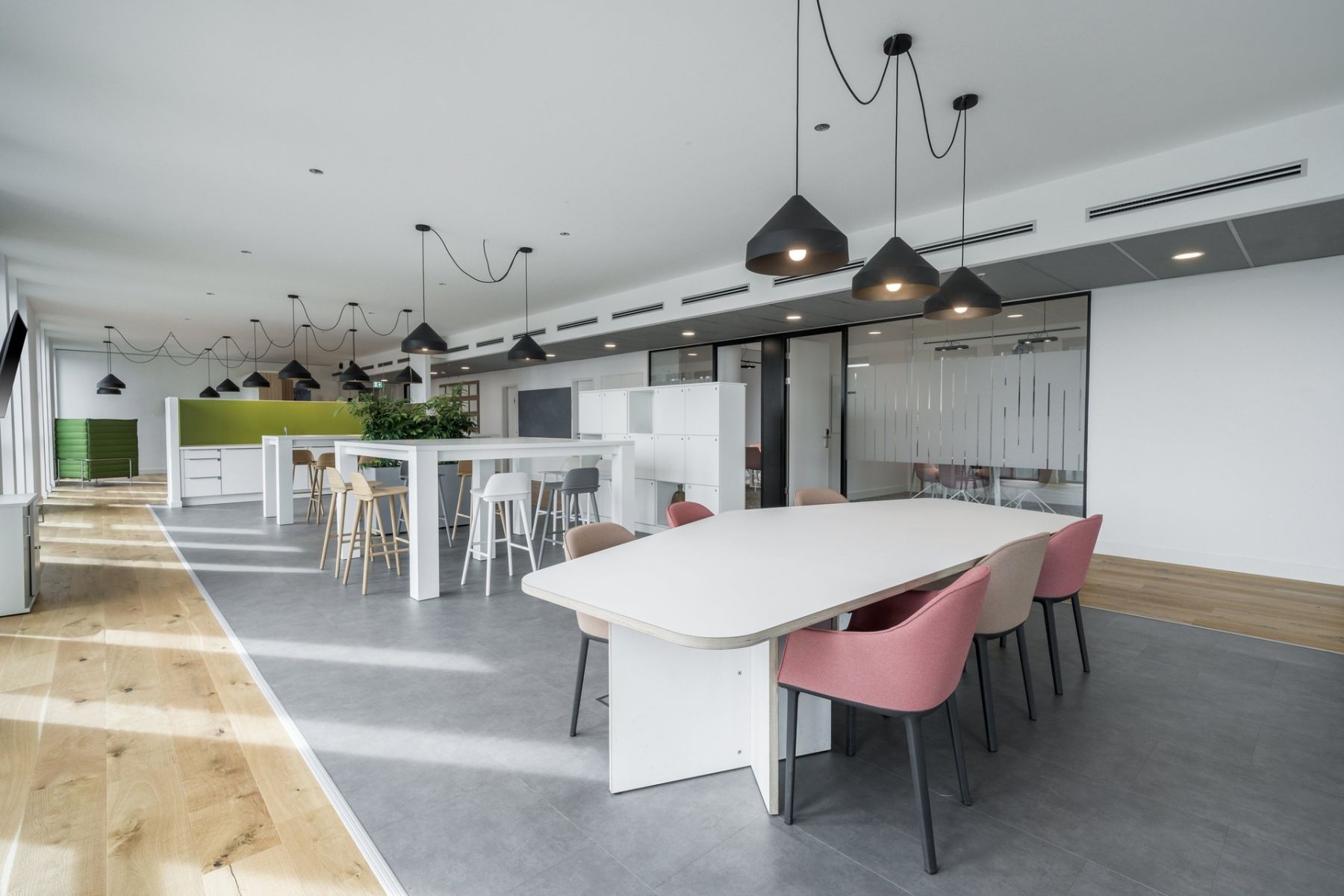 Pronájem kanceláře 1.456 m² — photo 3