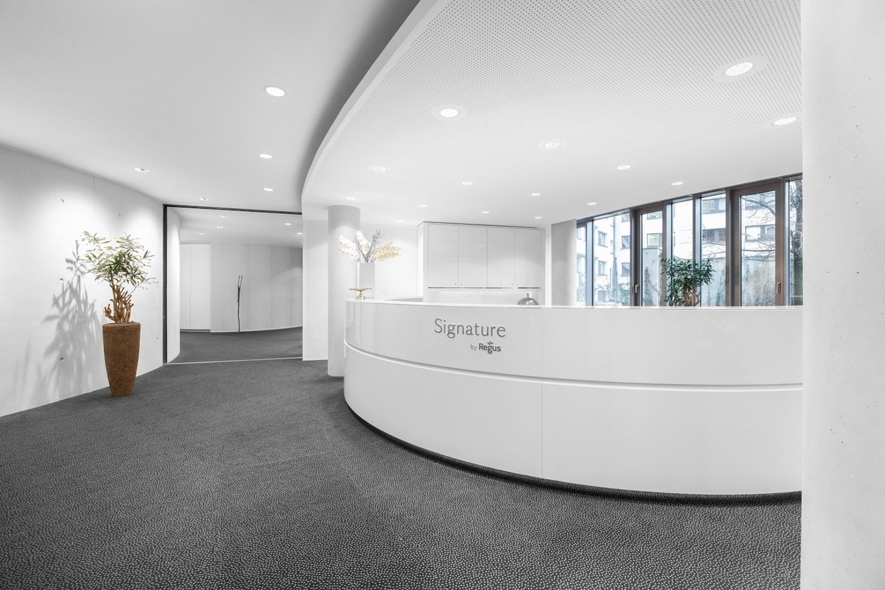 Pronájem kanceláře 846 m² — photo 2