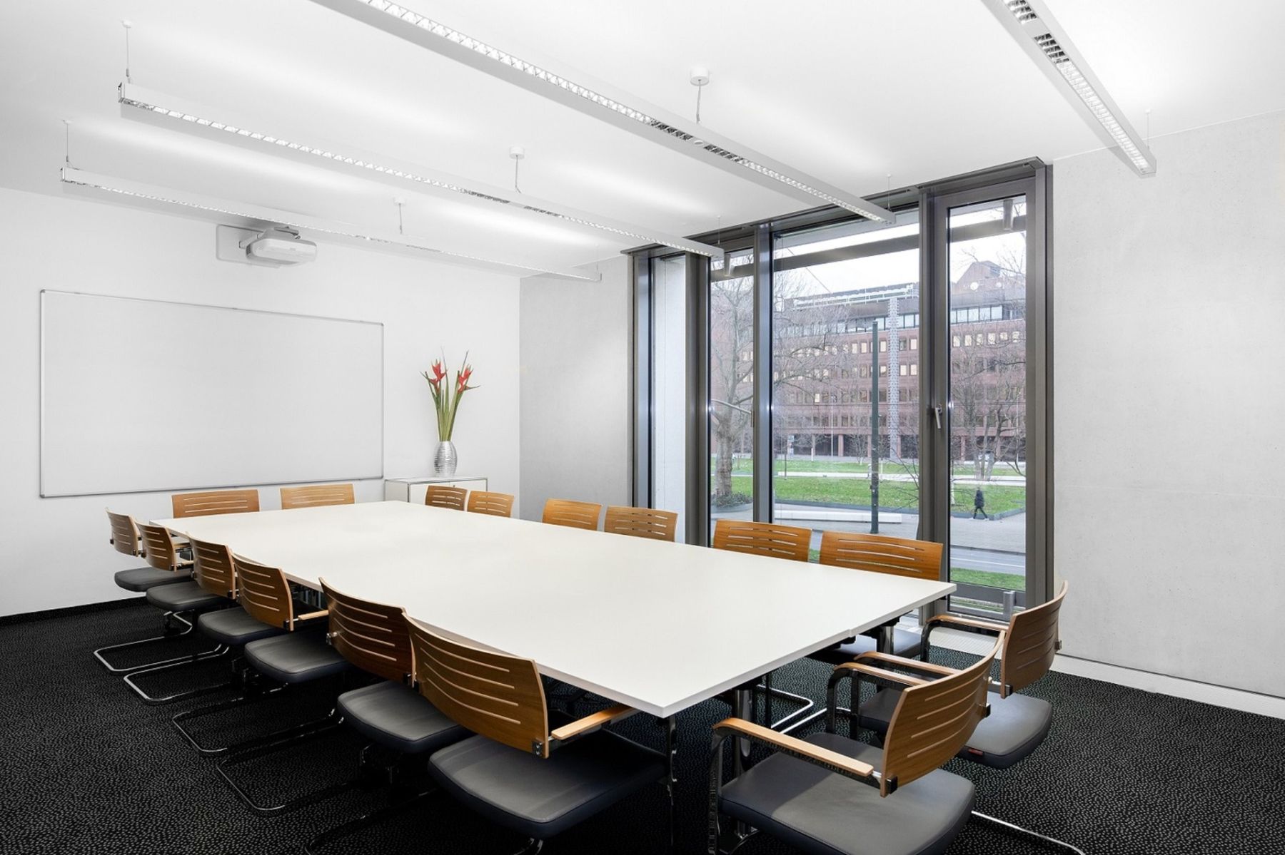 Pronájem kanceláře 846 m² — photo 3