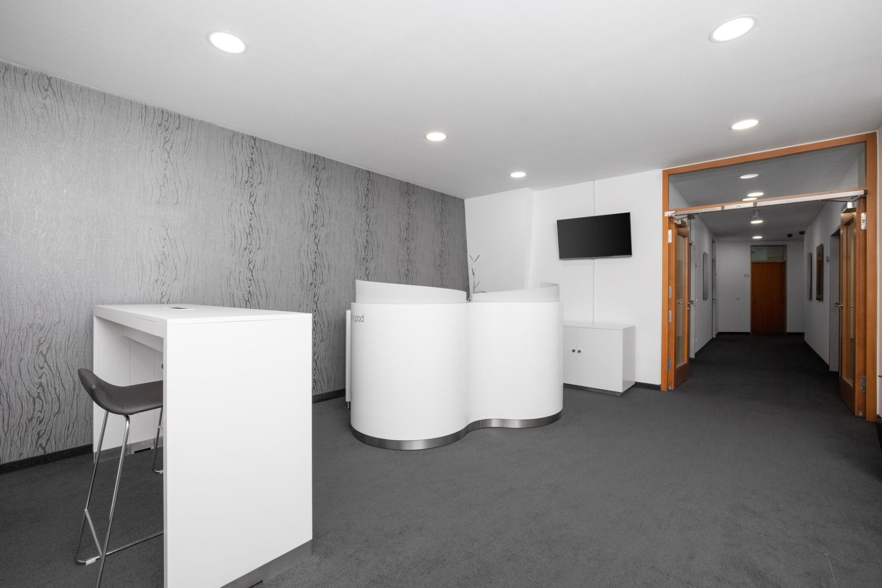 Pronájem kanceláře 1.098 m² — photo 3