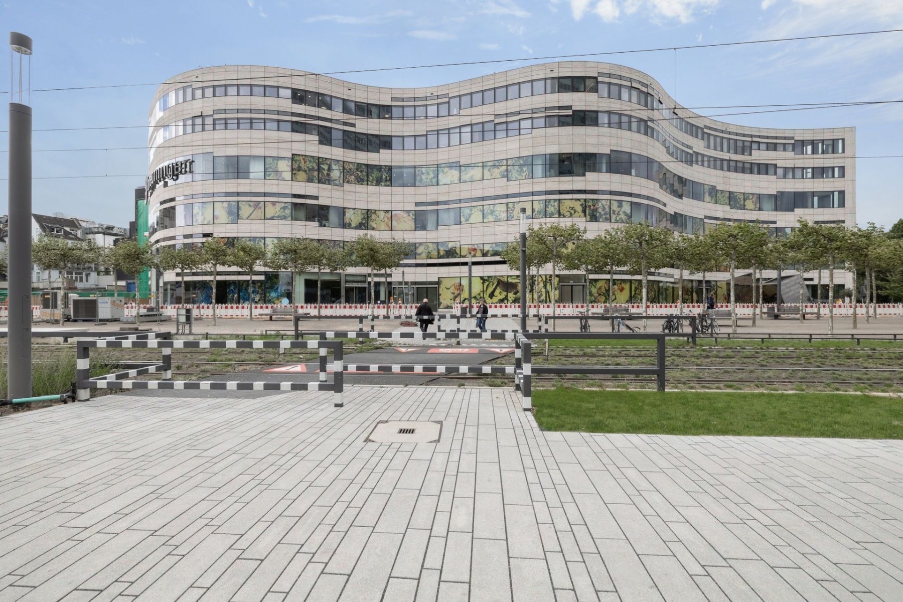 Pronájem kanceláře 1.283 m²