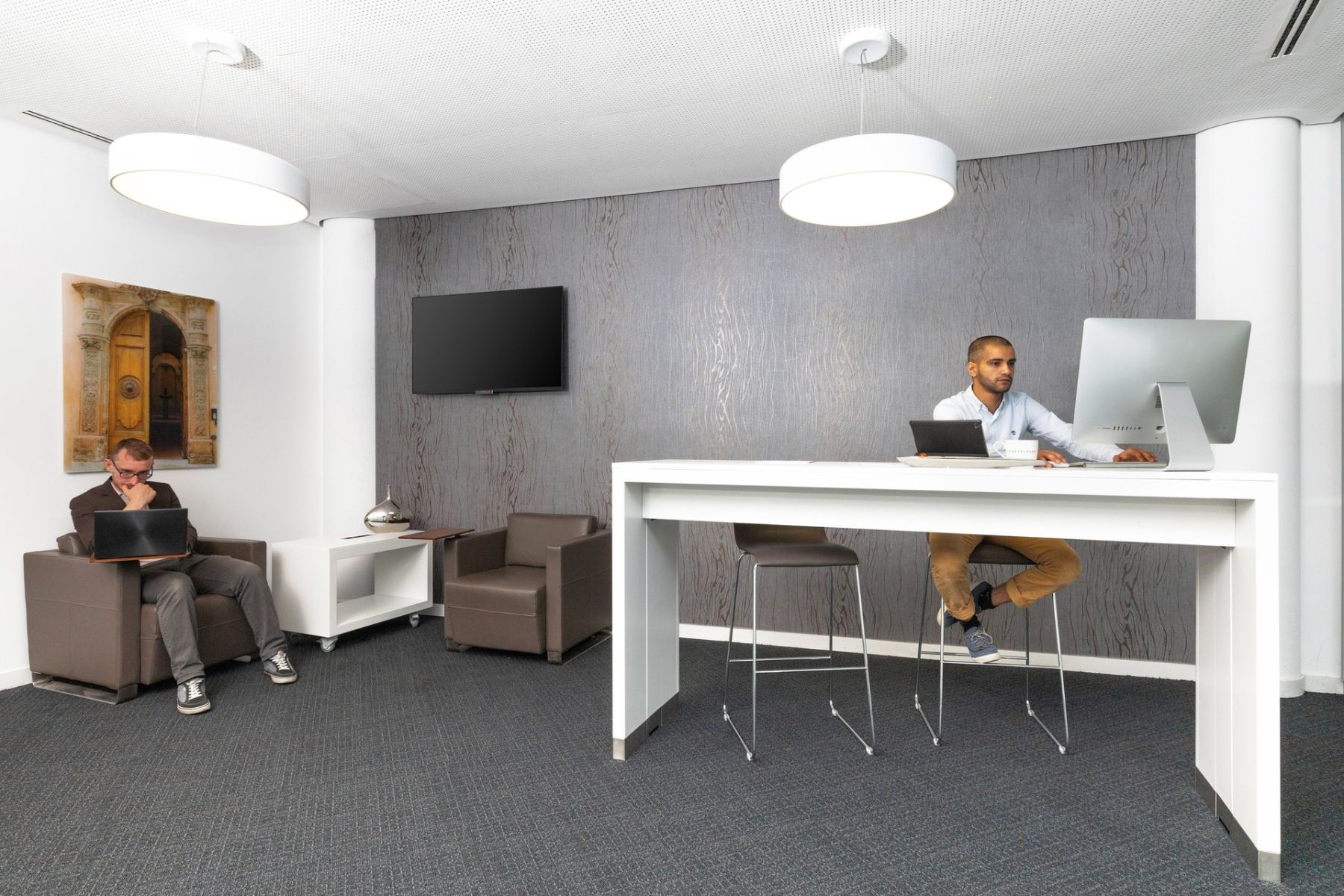 Pronájem kanceláře 1.283 m² — photo 2