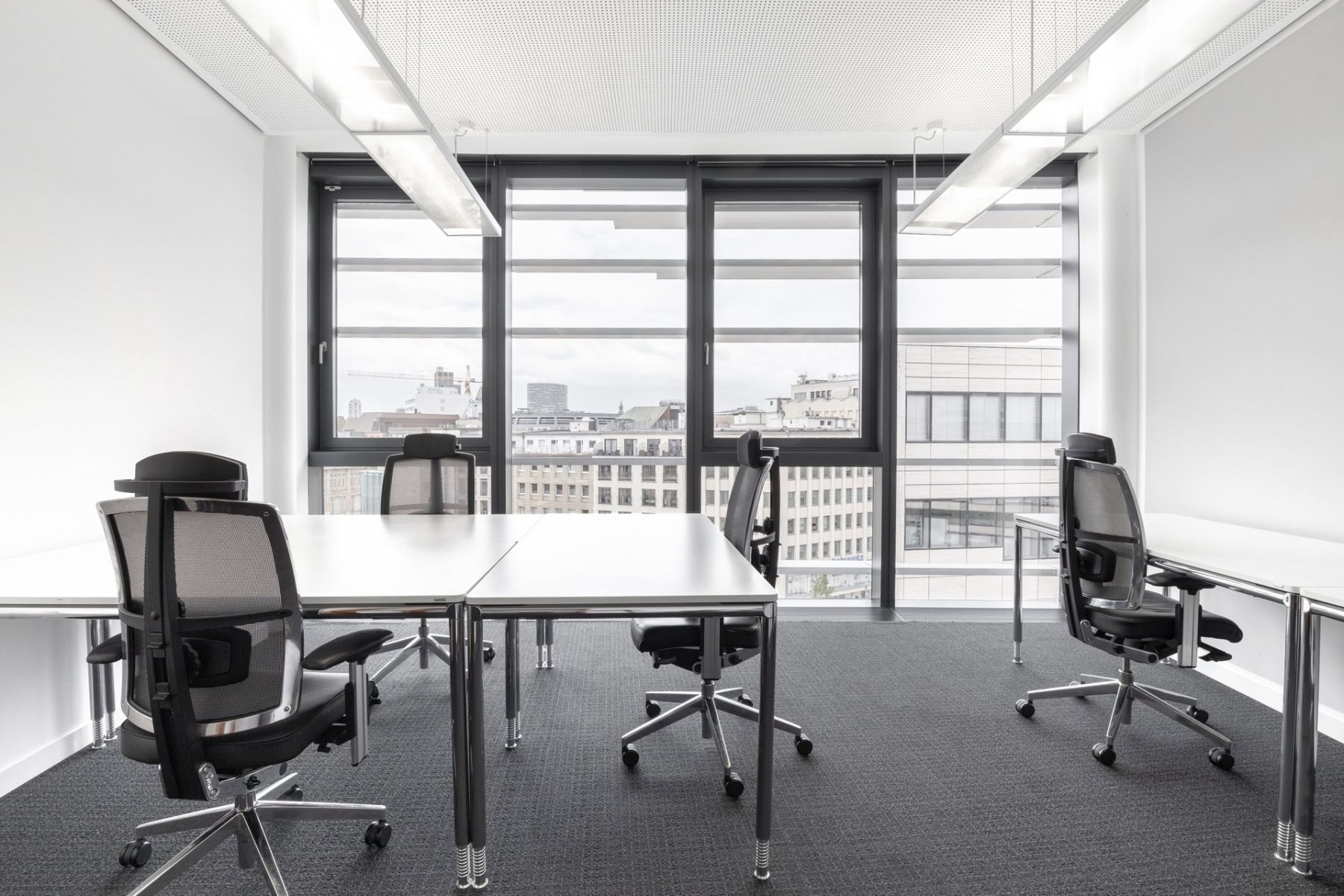 Pronájem kanceláře 1.283 m² — photo 3