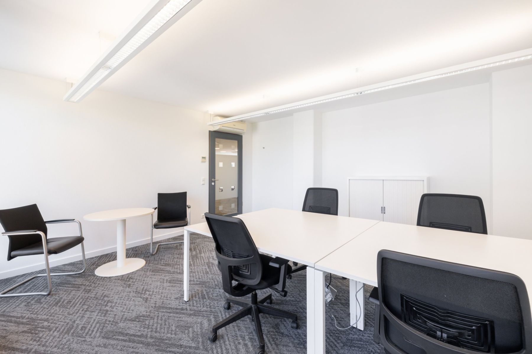 Pronájem kanceláře 1.694 m² — photo 4