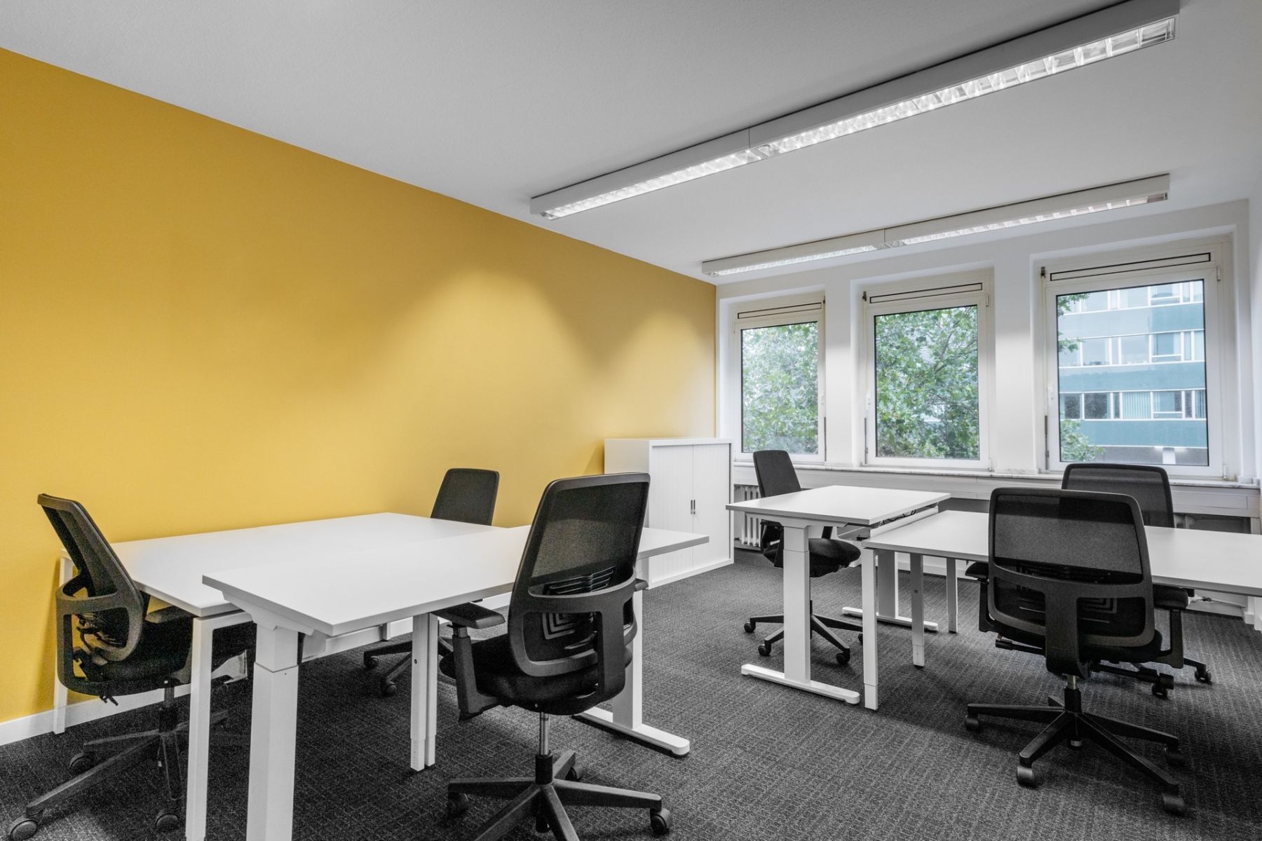 Pronájem kanceláře 1.220 m² — photo 4