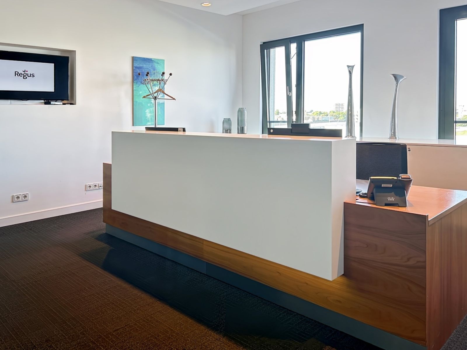 Pronájem kanceláře 915 m² — photo 2