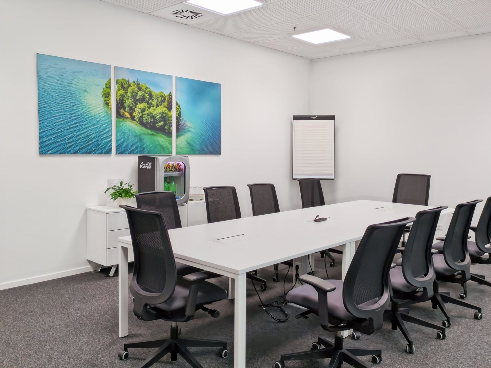 Pronájem kanceláře 1.408 m² — photo 2