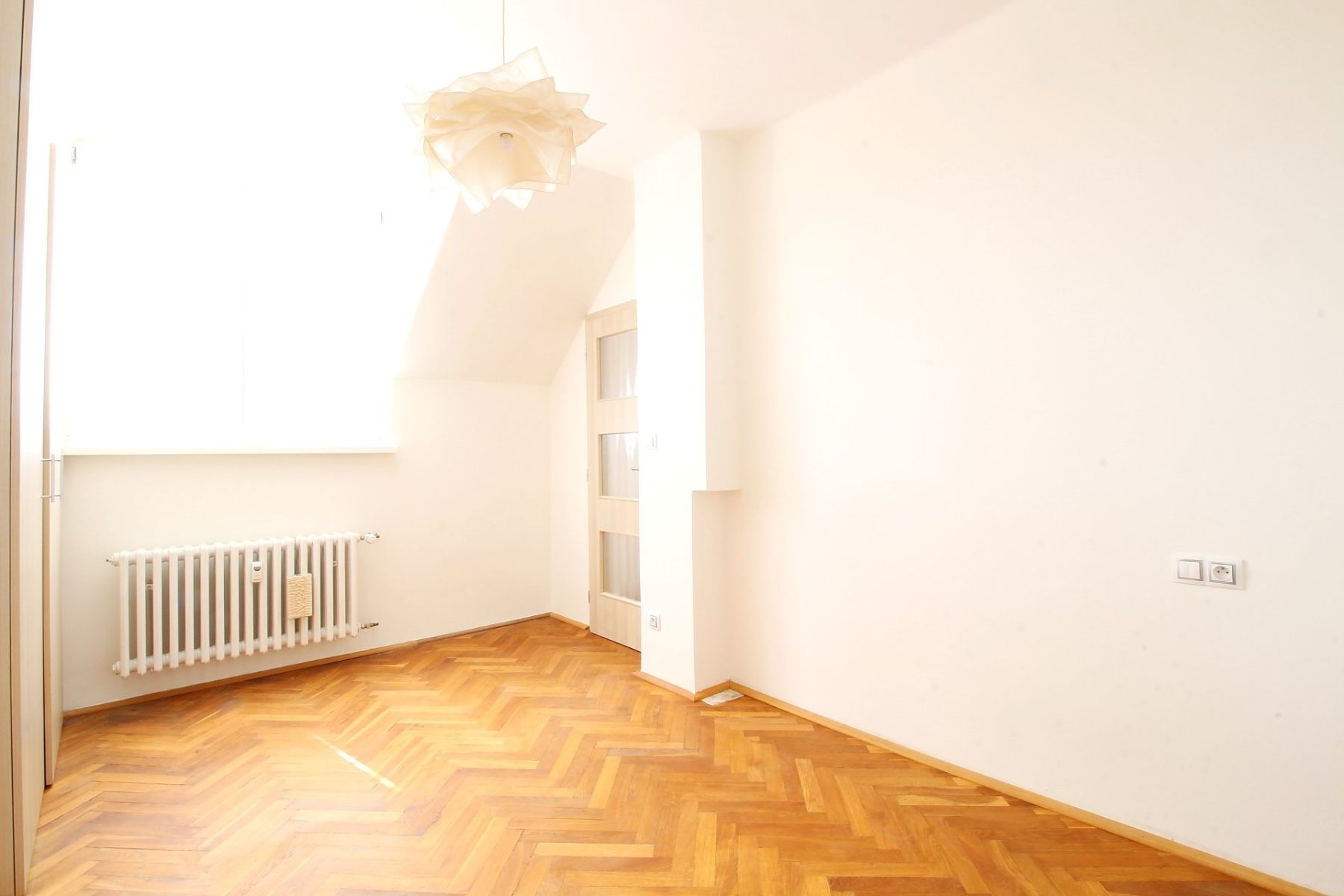 Pronájem bytu 3+kk 68 m² — photo 4