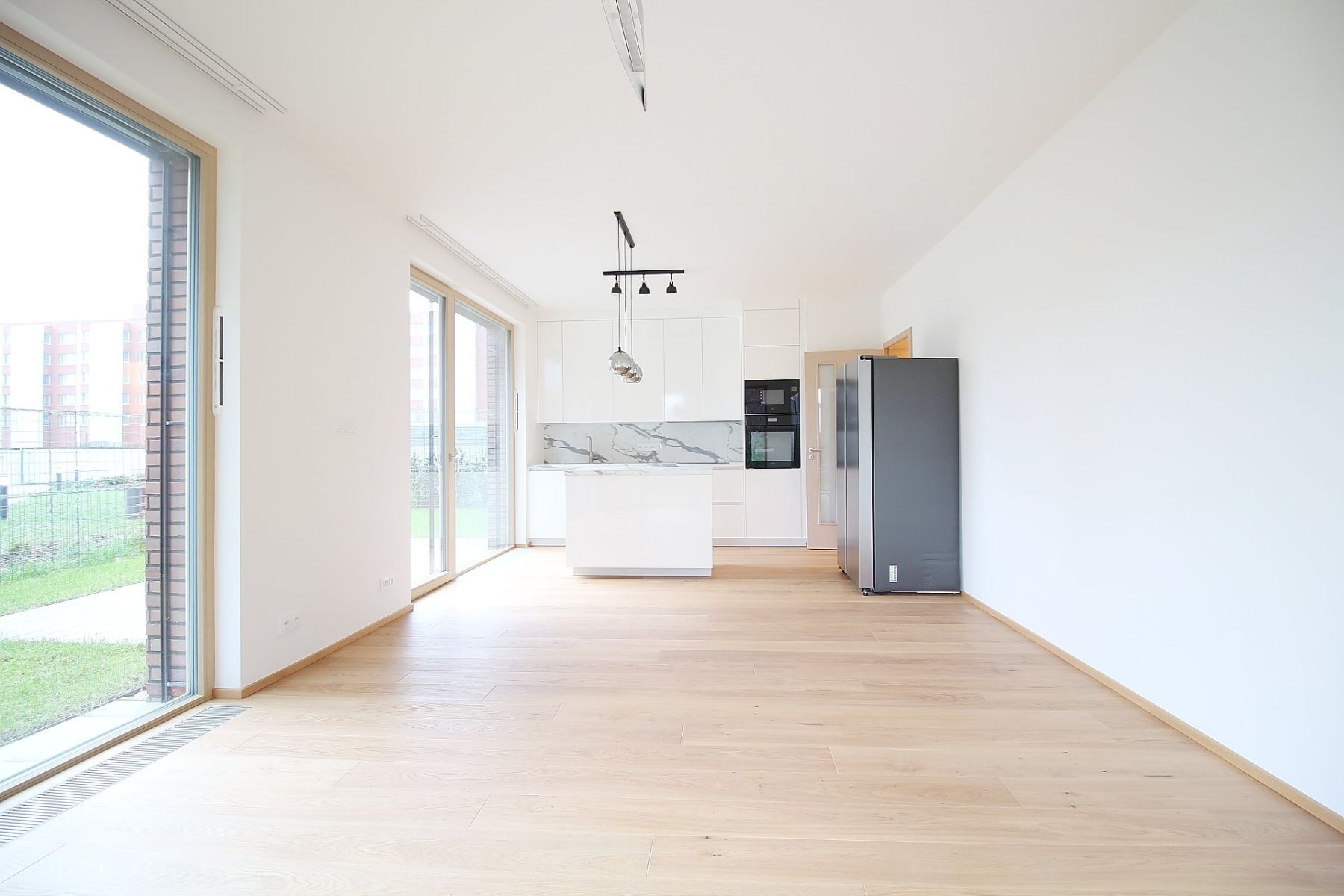 Pronájem bytu 3+kk 94 m² — photo 2