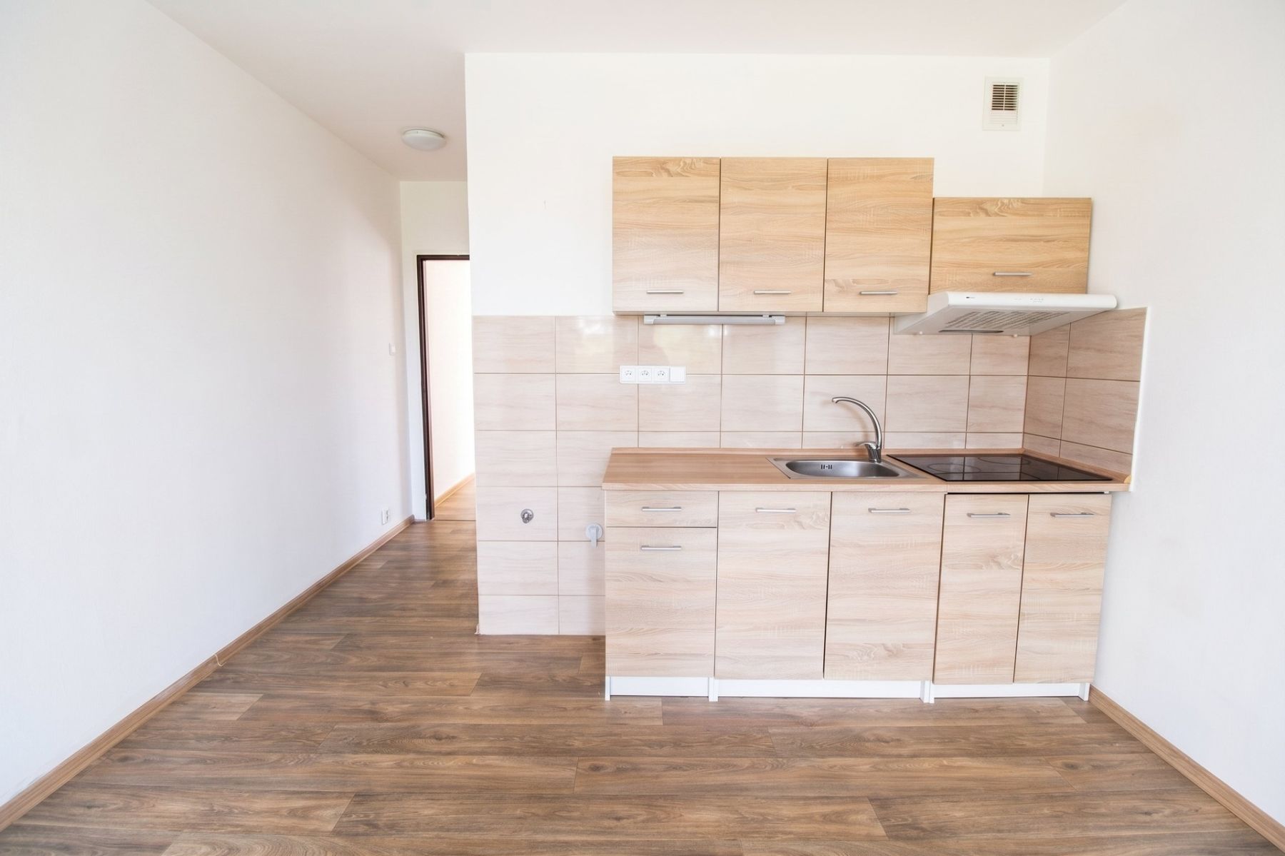 Pronájem bytu 1+kk 31 m² — photo 2