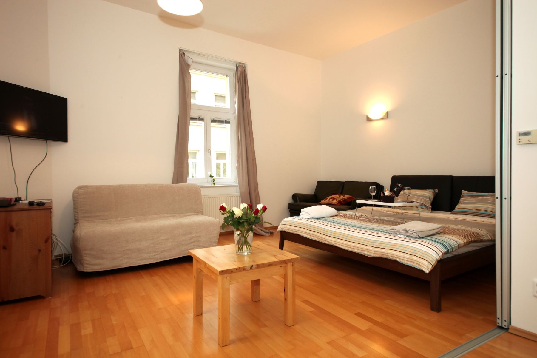 Pronájem bytu 1+1 40 m² — photo 3