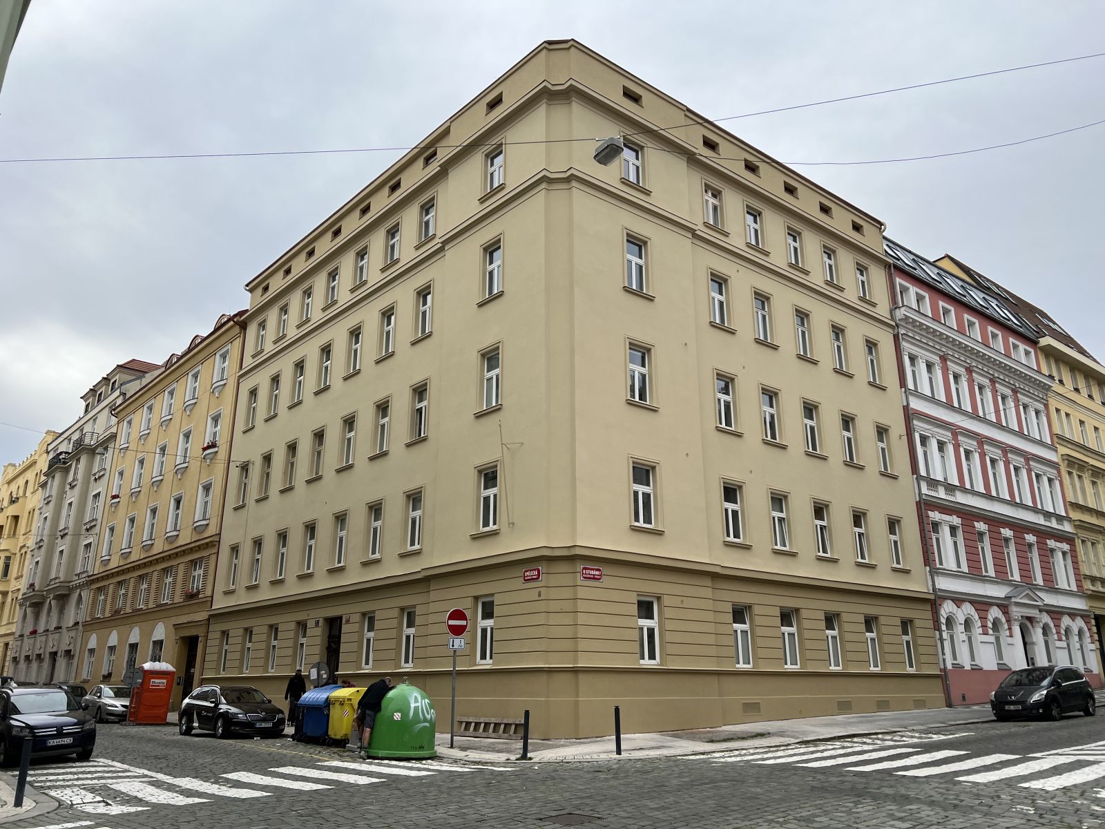 Pronájem bytu 1+1 40 m² — photo 2