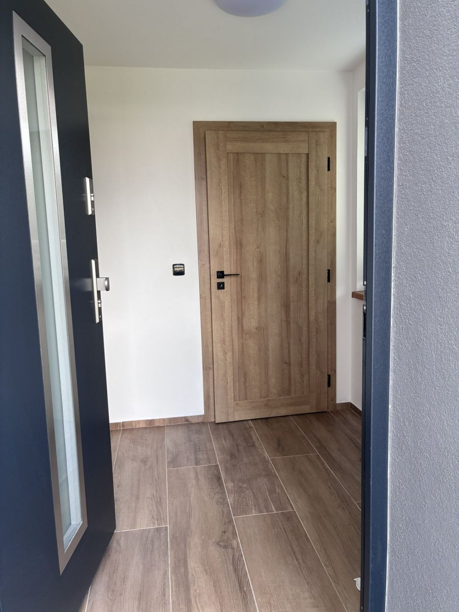 Pronájem bytu 3+kk 79 m² — photo 4
