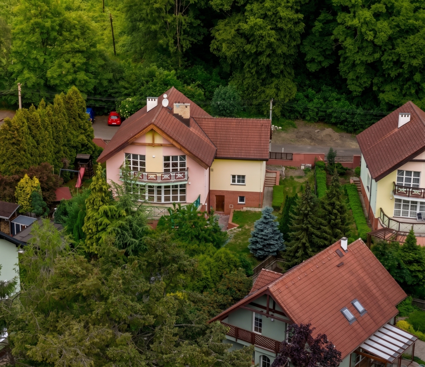 Prodej domu 520 m², pozemek 864 m² — photo 2