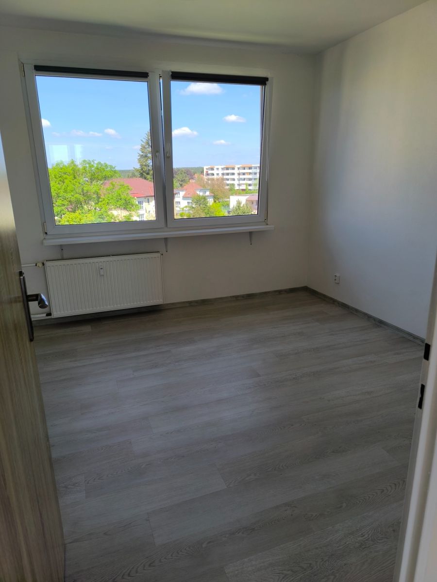 Pronájem bytu 3+1 72 m² — photo 3