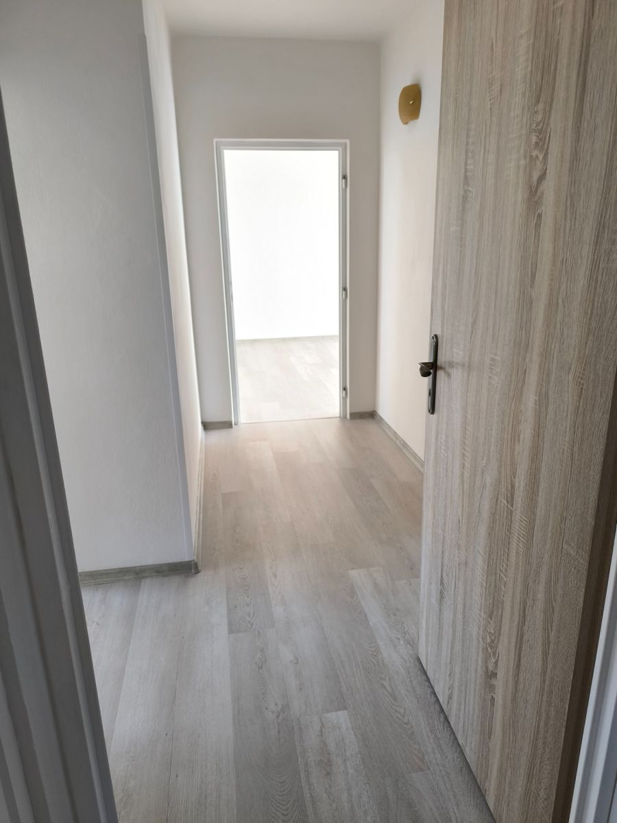 Pronájem bytu 3+1 72 m² — photo 4