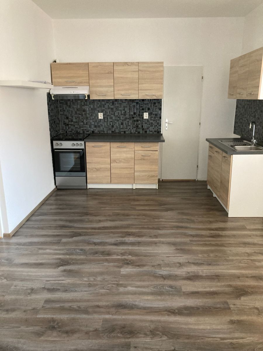 Pronájem bytu 2+kk 50 m² — photo 2