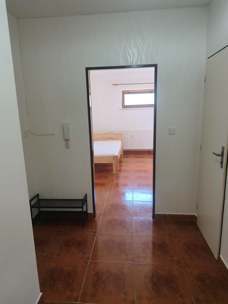 Pronájem bytu 2+kk 50 m² — photo 2