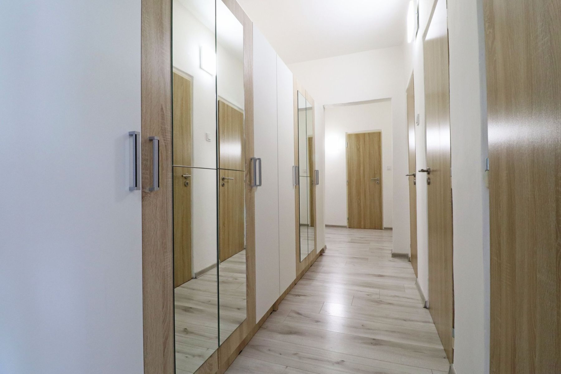 Pronájem bytu 2+1 58 m² — photo 3