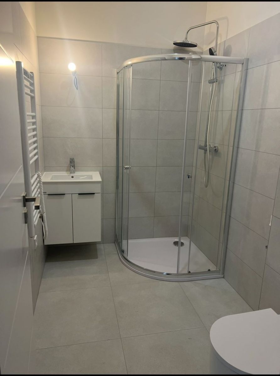 Pronájem bytu 1+kk 20 m² — photo 3