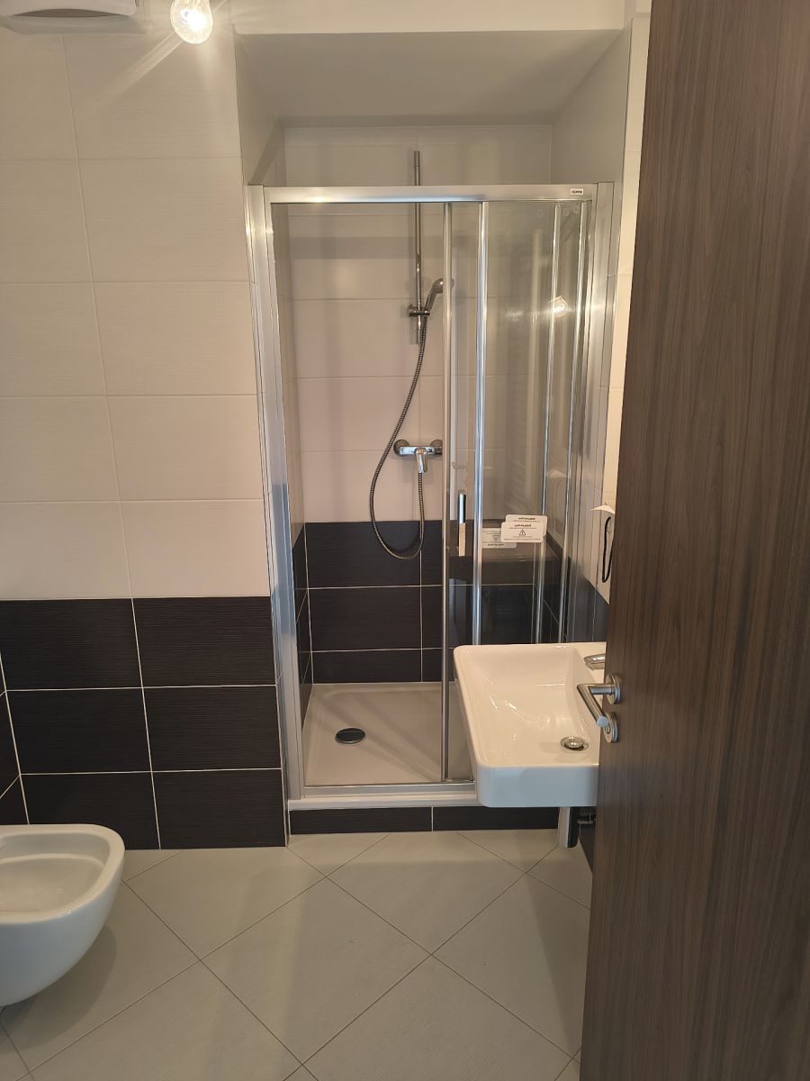 Pronájem bytu 1+kk 36 m² — photo 3