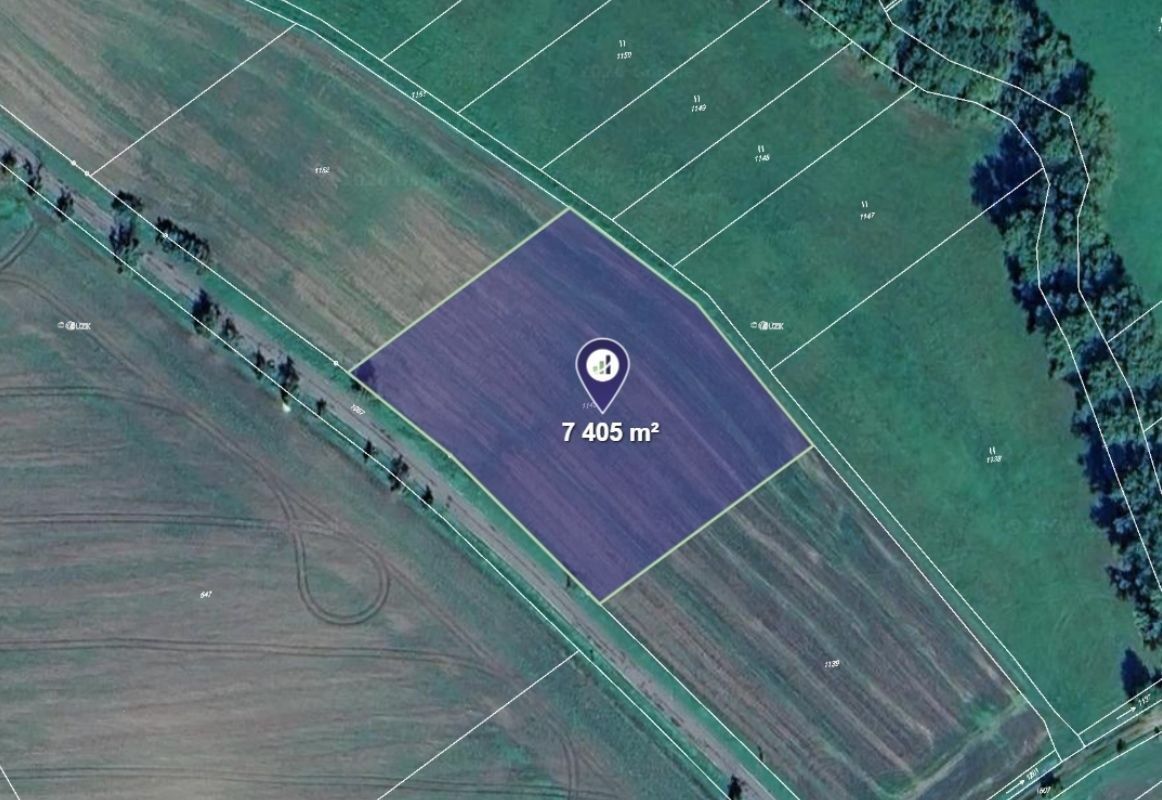 Prodej pozemku 3.428 m²
